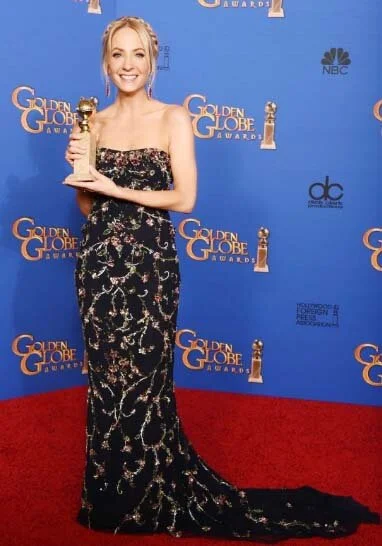 Joanne Froggatt in fully beaded strapless Marchesa gown- Golden Globes 2015