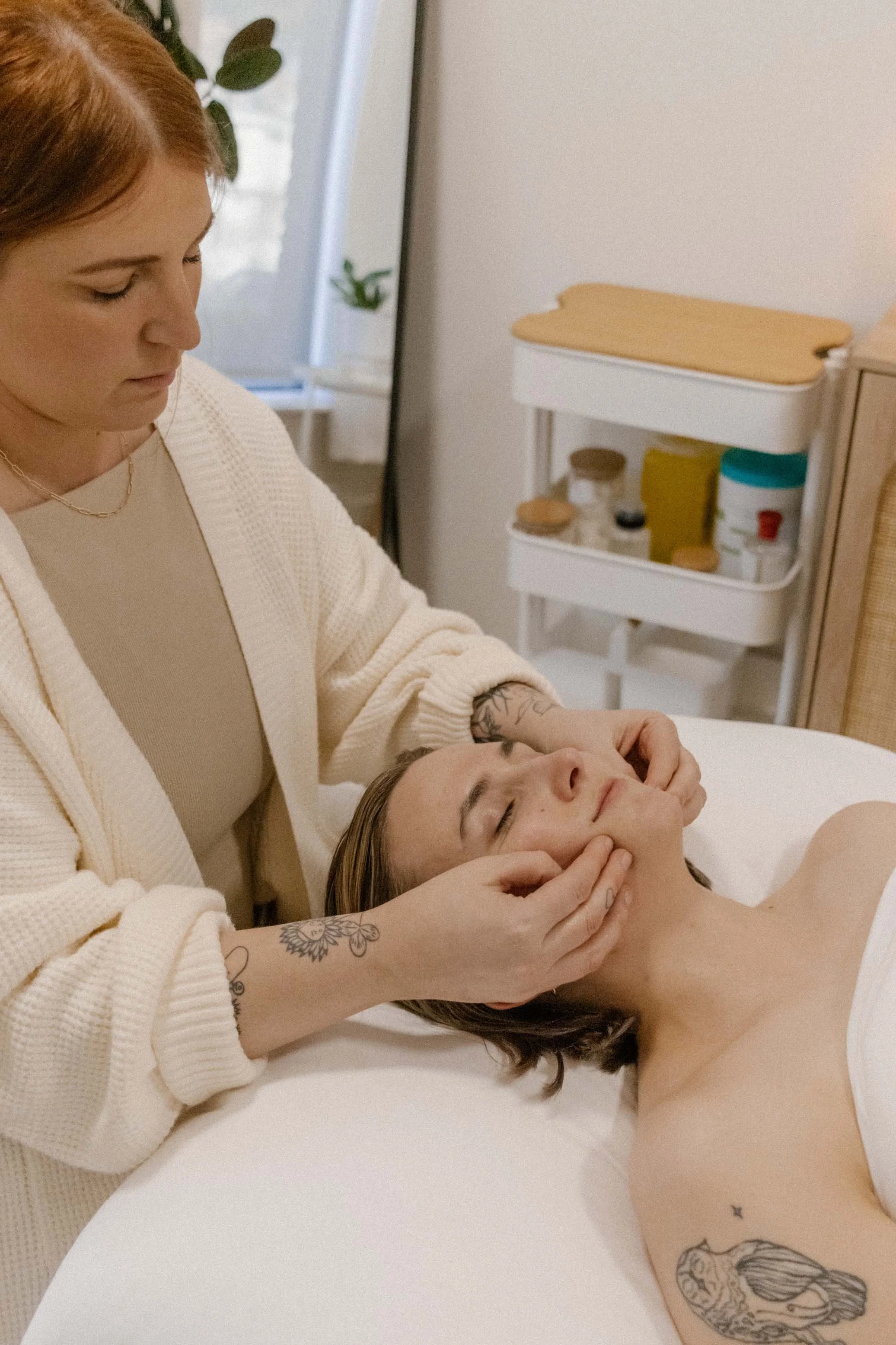 Wildling Studios_Opal Skin Studio_Sasha Ormiston_registered acupuncturist-43.jpg