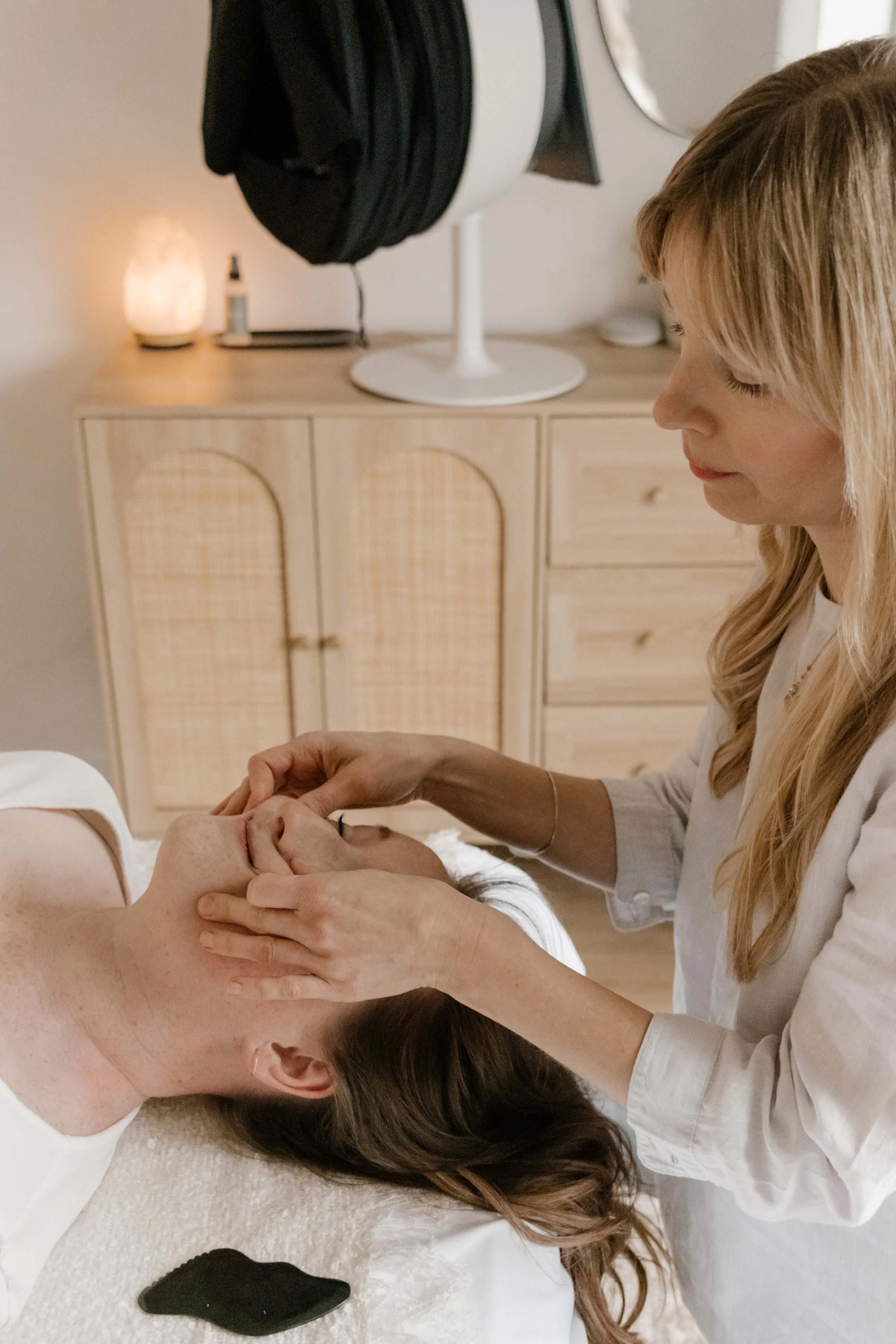 Wildling Studios_Opal Skin Studio_Rylee Werbiski-26.jpg