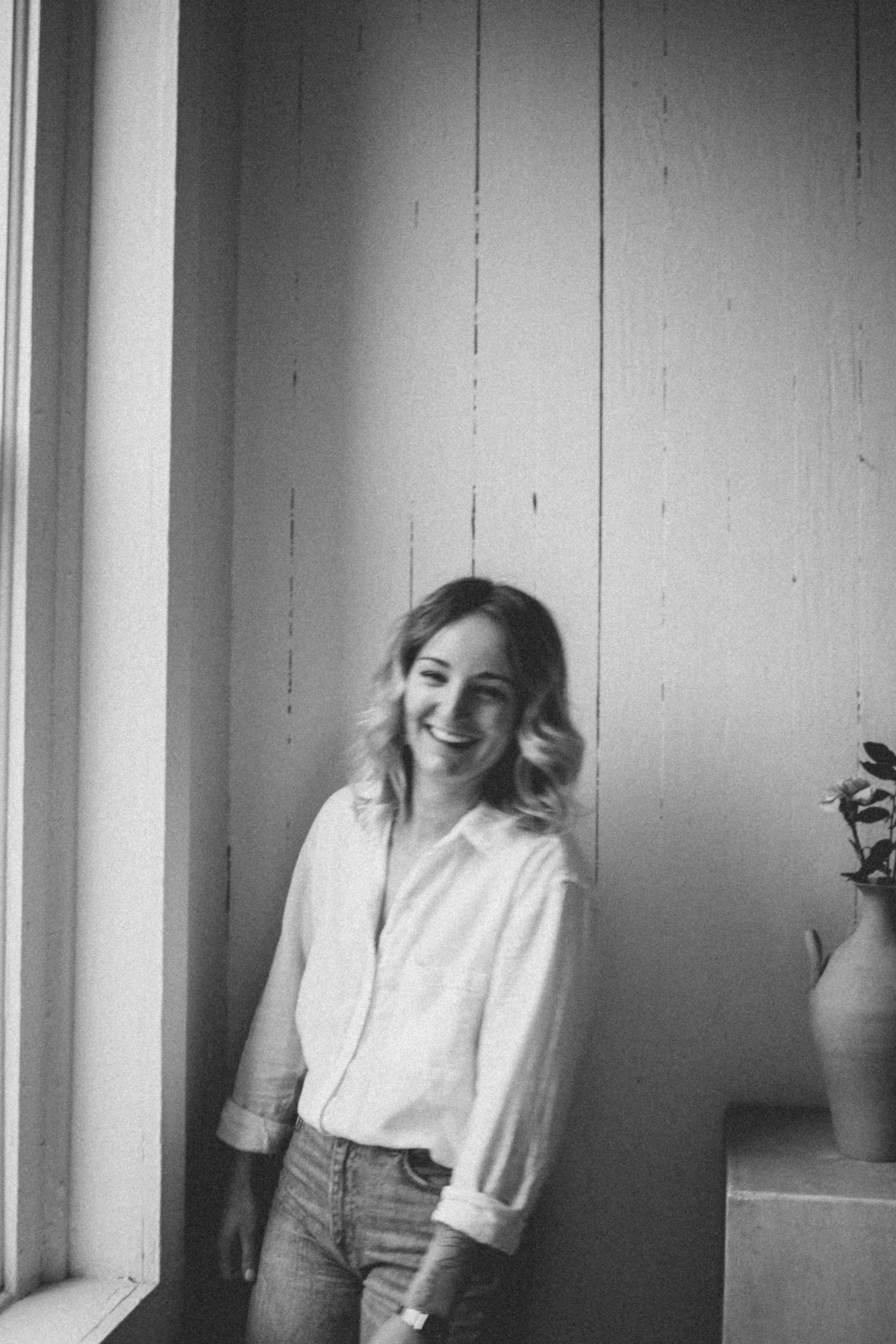 wildling-studios_branding web and photography_photography for delaney rayne creates at rook and rose studio_mensturation calendar and self compassion card deck-11.jpg