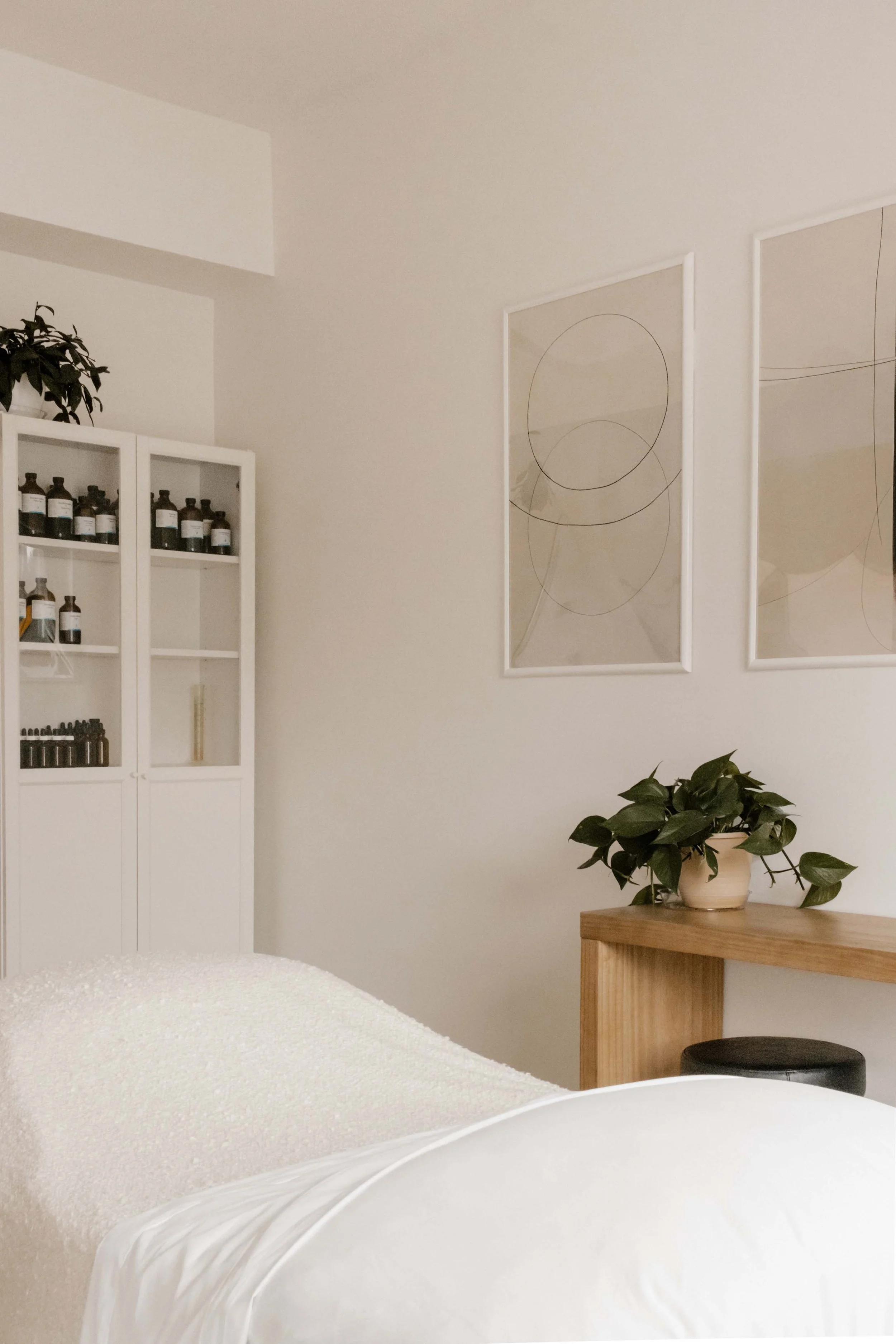 Wildling Studios_Opal Skin Studio_Interiors-41.jpg