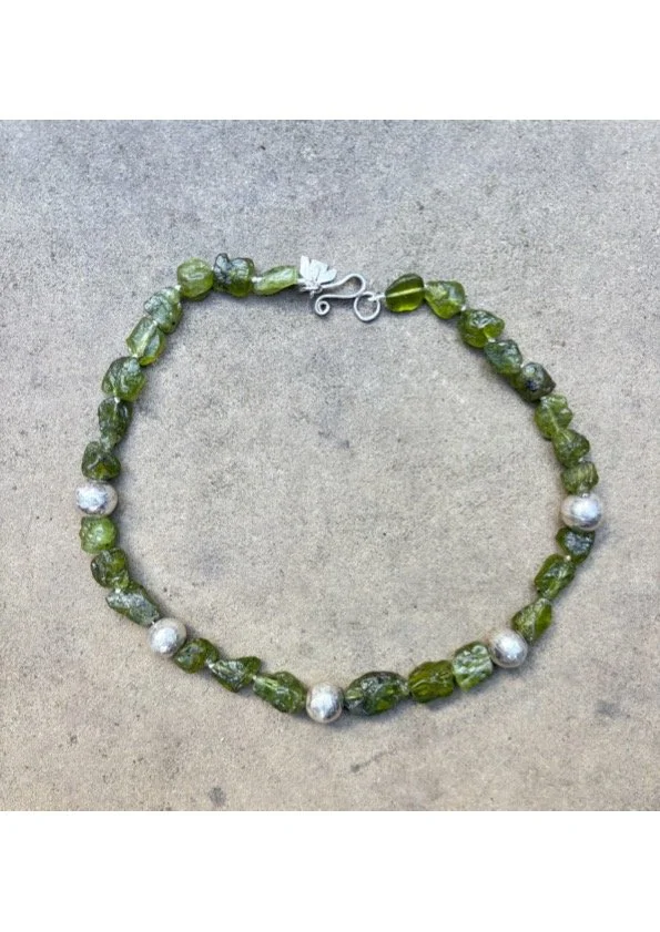 prehnite necklace.jpg