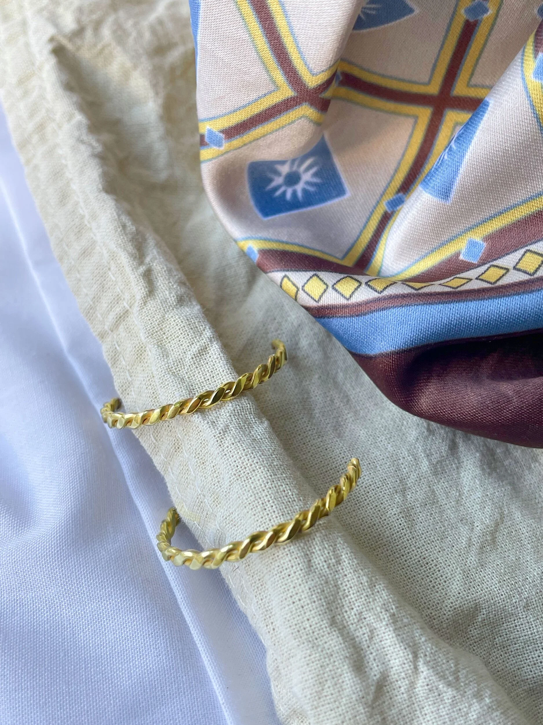 E215B3DA-2D81-4A00-AD45-762766E7D797