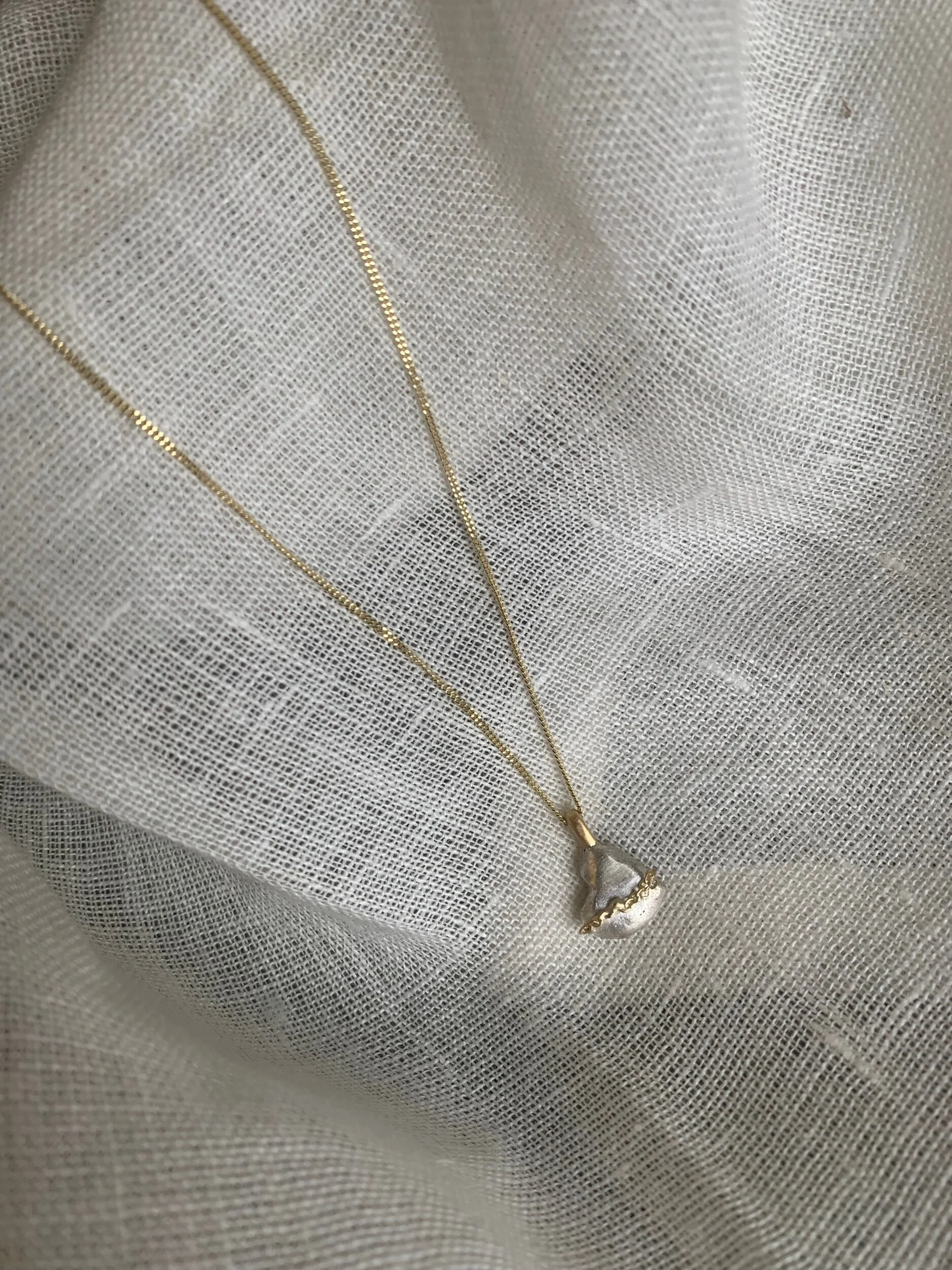 FDA640AA-E0CF-4570-B779-A60BF6446C59