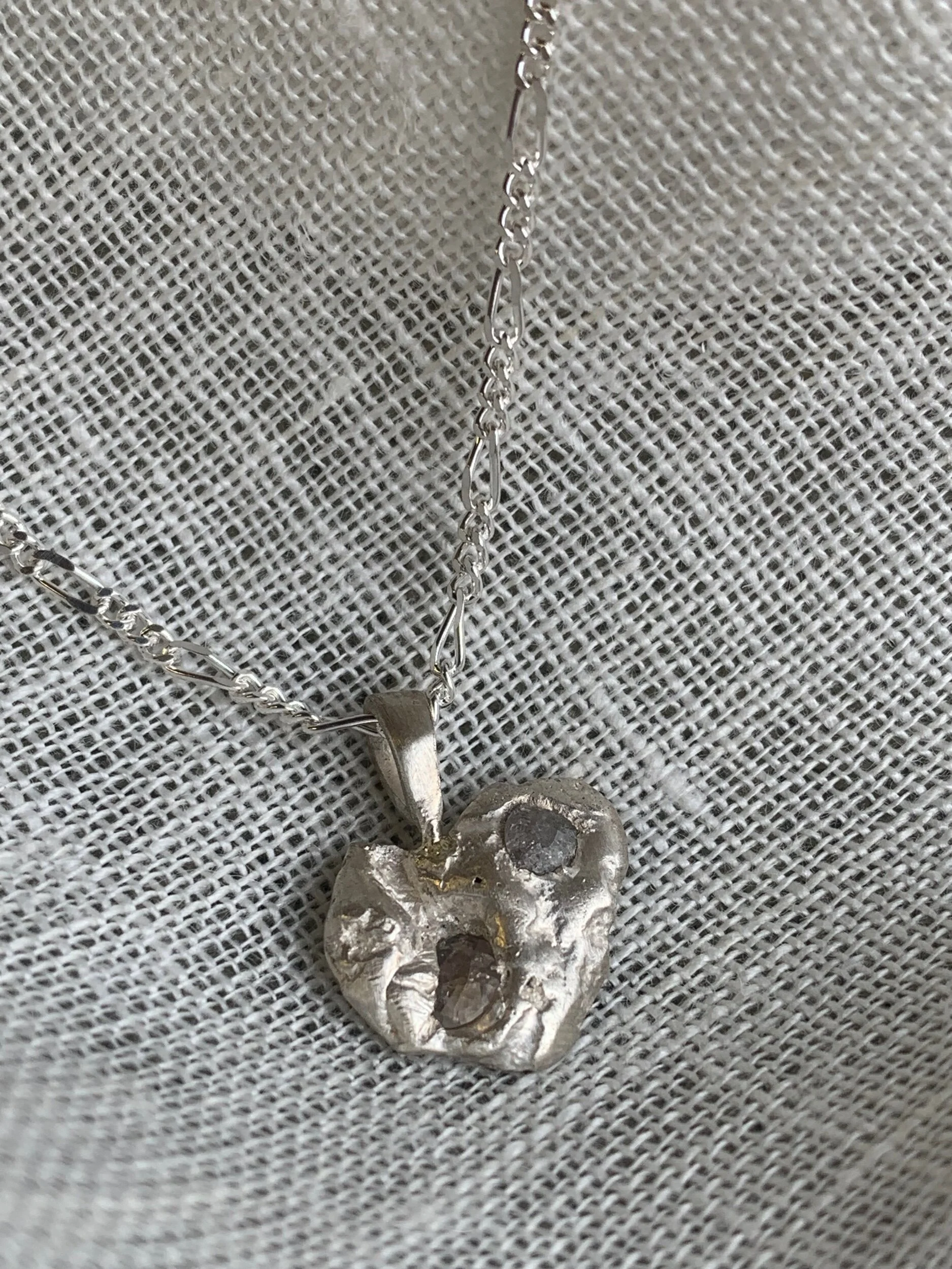 F6426156-B56C-4594-9D19-94F300EE8735