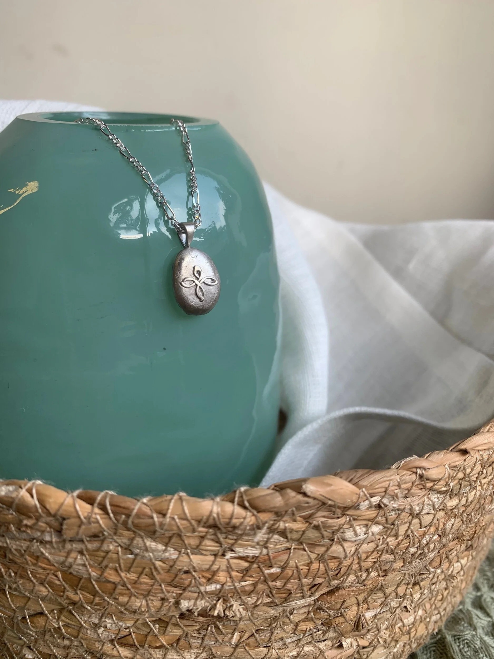 E5E9CFD0-5498-423A-B2F7-75EDBD6D70EC