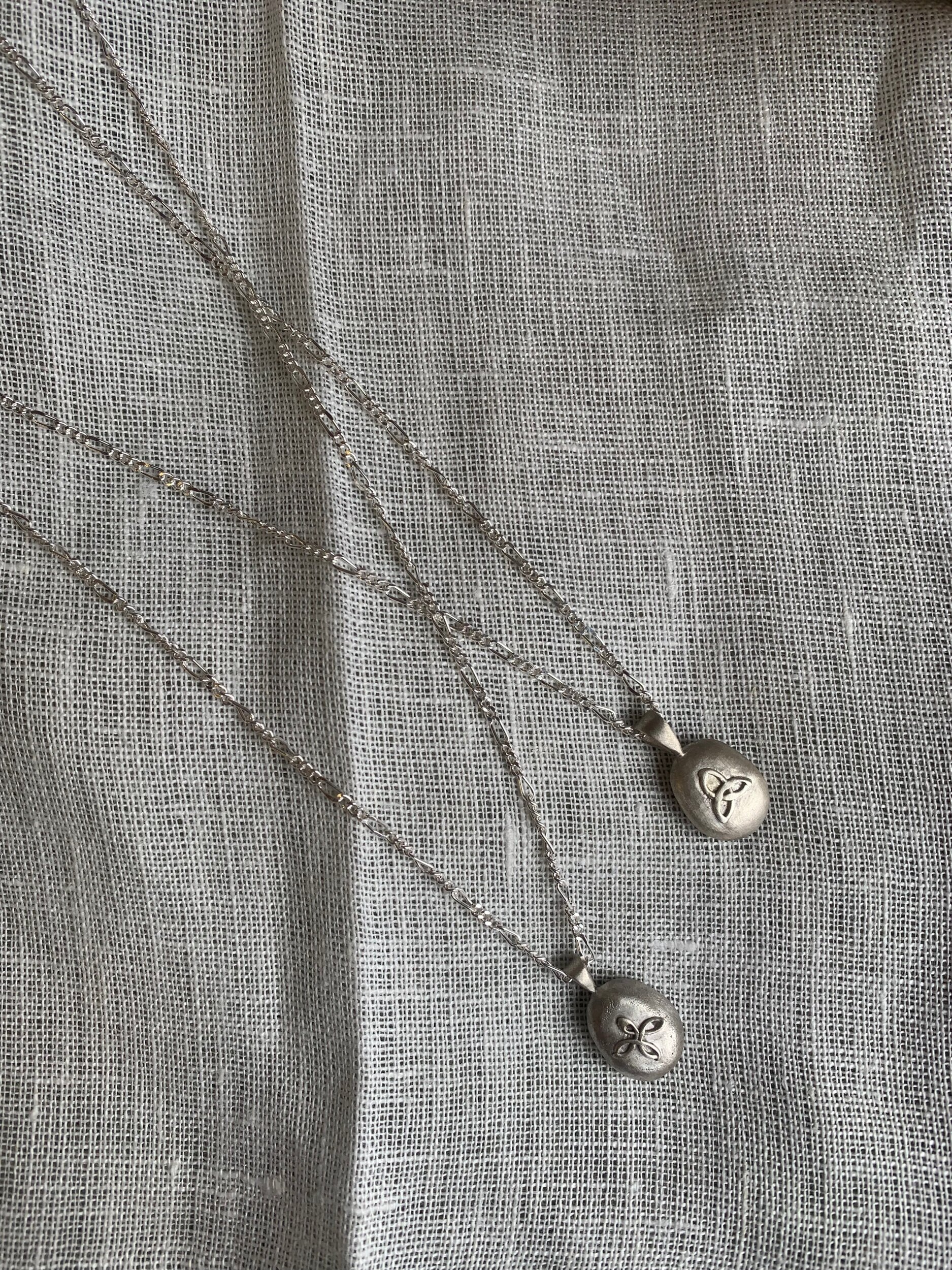 3DC4C46D-87BB-45E0-98A8-870F7E90E720