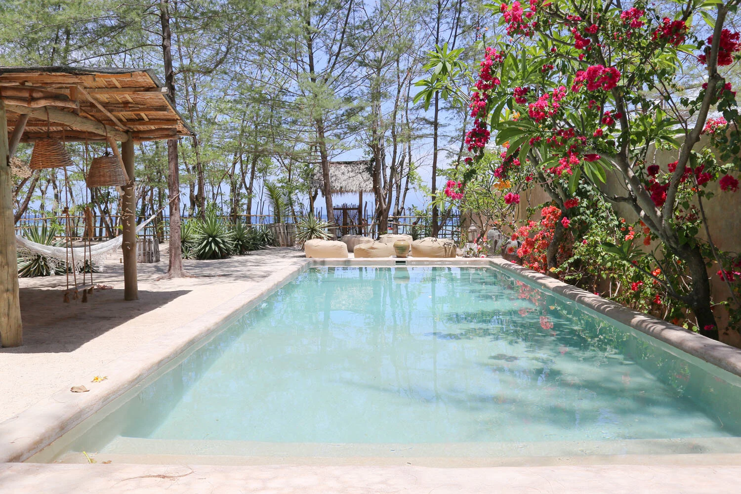 Unique, Stylish & Offbeat Travel Guides