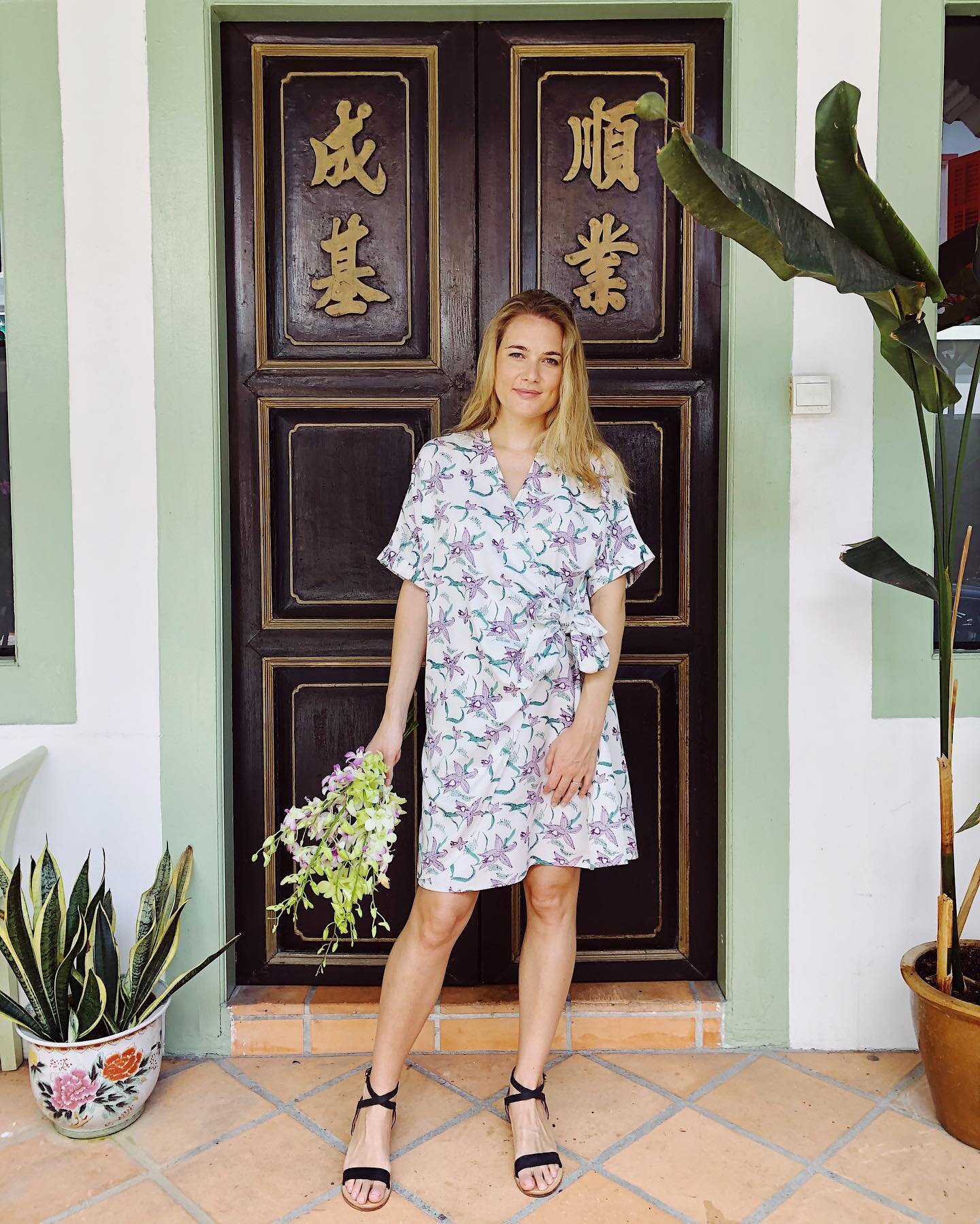 I have a thing for orchids 🍃💜. Wearing the Orchid wrap printed dress from sustainable local brand @wearesui . I&rsquo;ll be doing an Instagram Live chat with the founder this Wed 22nd July at 6pm Singapore time, talking about @lostguides and how we