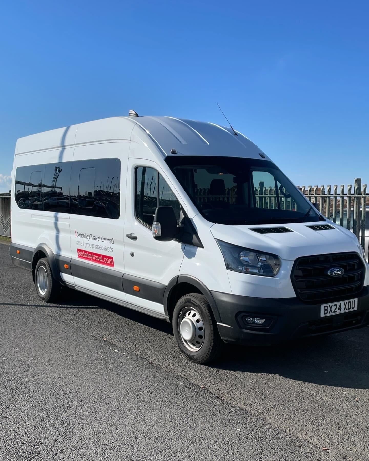 And we are off! 

The first day of the first tour of the season to the Glorious Argyll - in our new WHITE minibus. It might take a little while to get used to the colour but we are thankful to @barfordhire for getting us on the road in our smart new 