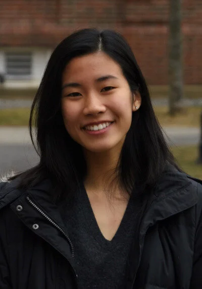 Alana Headshot resized.jpg