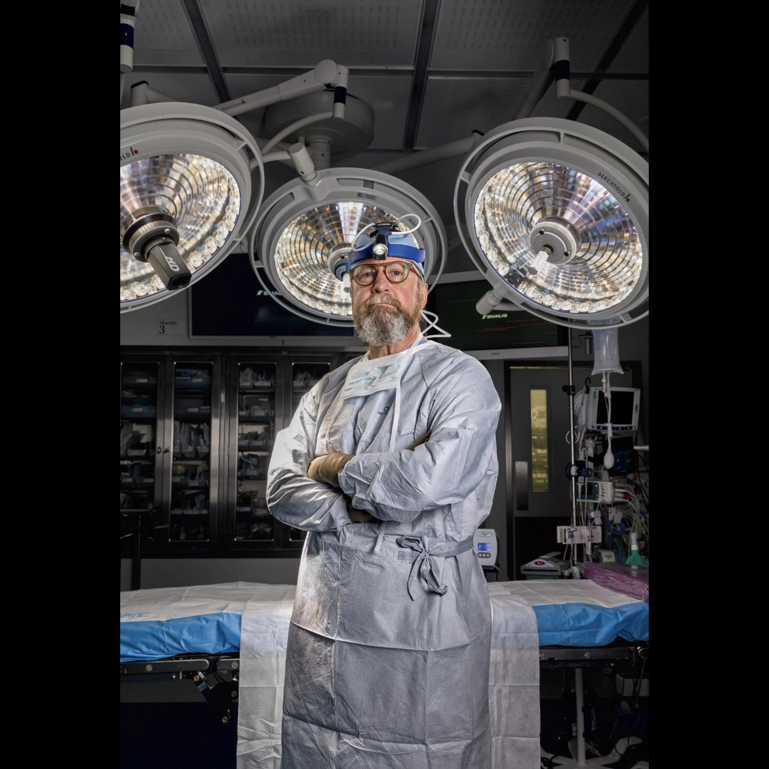 10-Xenotransplants_Degated_Surgeon.jpg