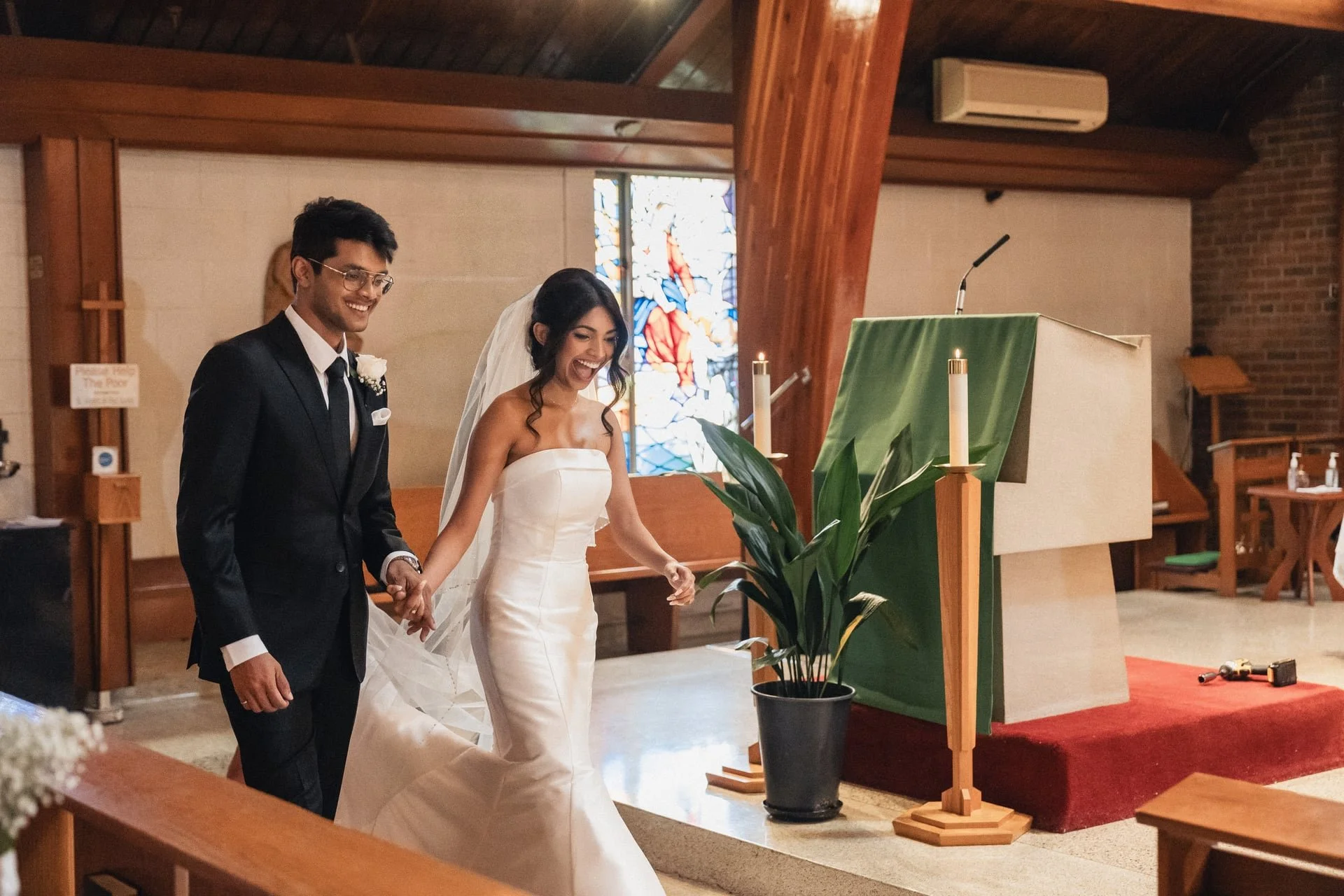 Nishi-Chanuk-Mix-Culture-Tamil-Sri-Lankan-Wedding-Ceremony-Church-Poruva-Ceremony-Wedding-Photography Toronto (46).jpg