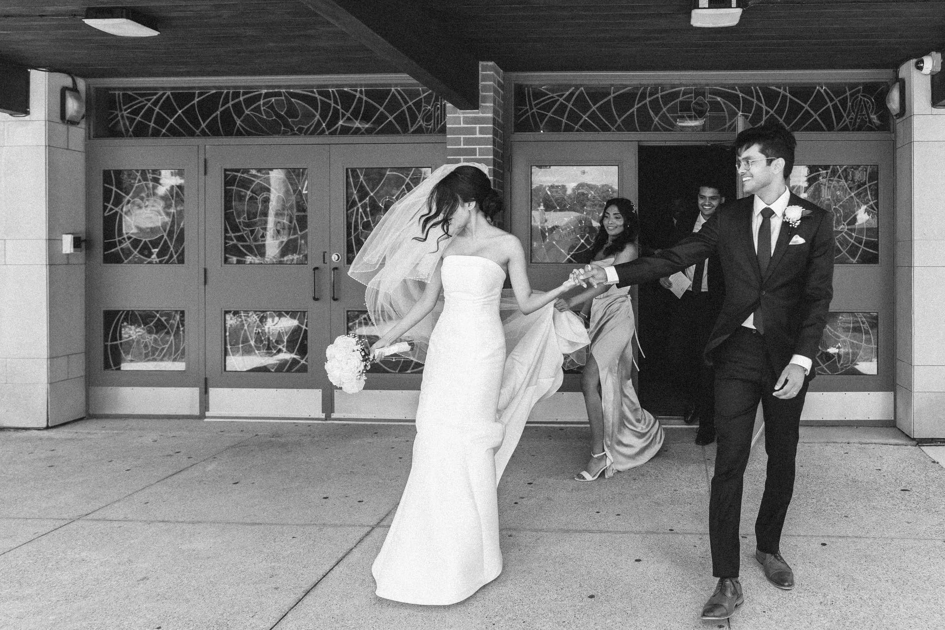 Nishi-Chanuk-Mix-Culture-Tamil-Sri-Lankan-Wedding-Ceremony-Church-Poruva-Ceremony-Wedding-Photography Toronto (45).jpg