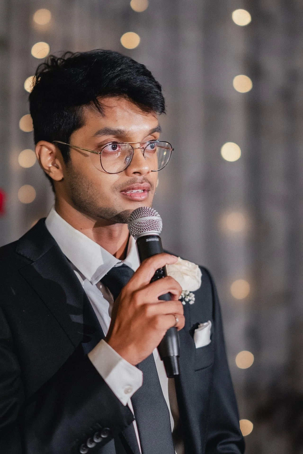 Nishi-Chanuk-Mix-Culture-Tamil-Sri-Lankan-Wedding-Ceremony-Church-Poruva-Ceremony-Wedding-Photography Toronto (2).jpg