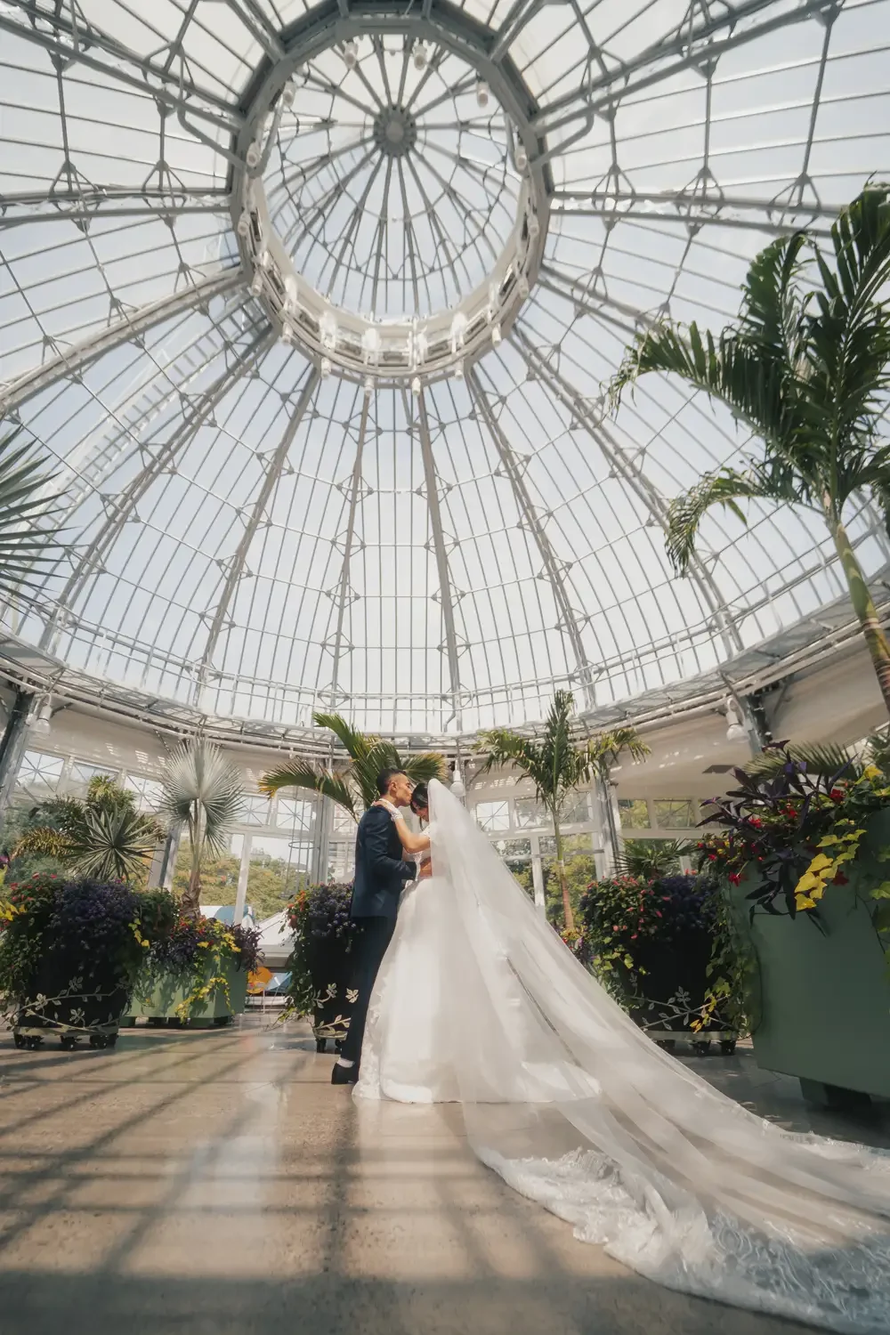 JOA07546 greenhouse-couple-photoshoot-toronto.webp