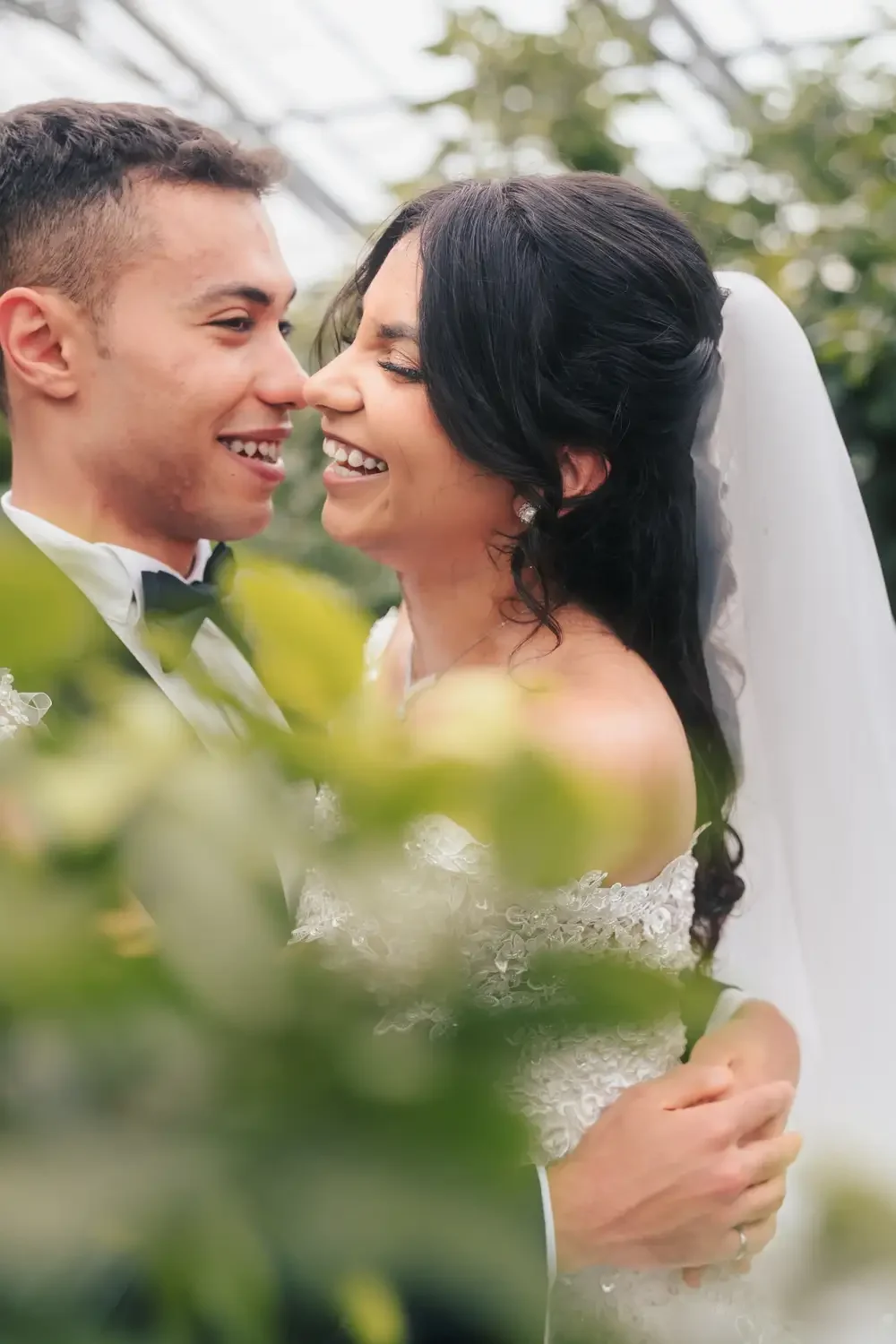 JOA08453 candid-romantic-couple-photos-toronto-jo-anto-photography.webp