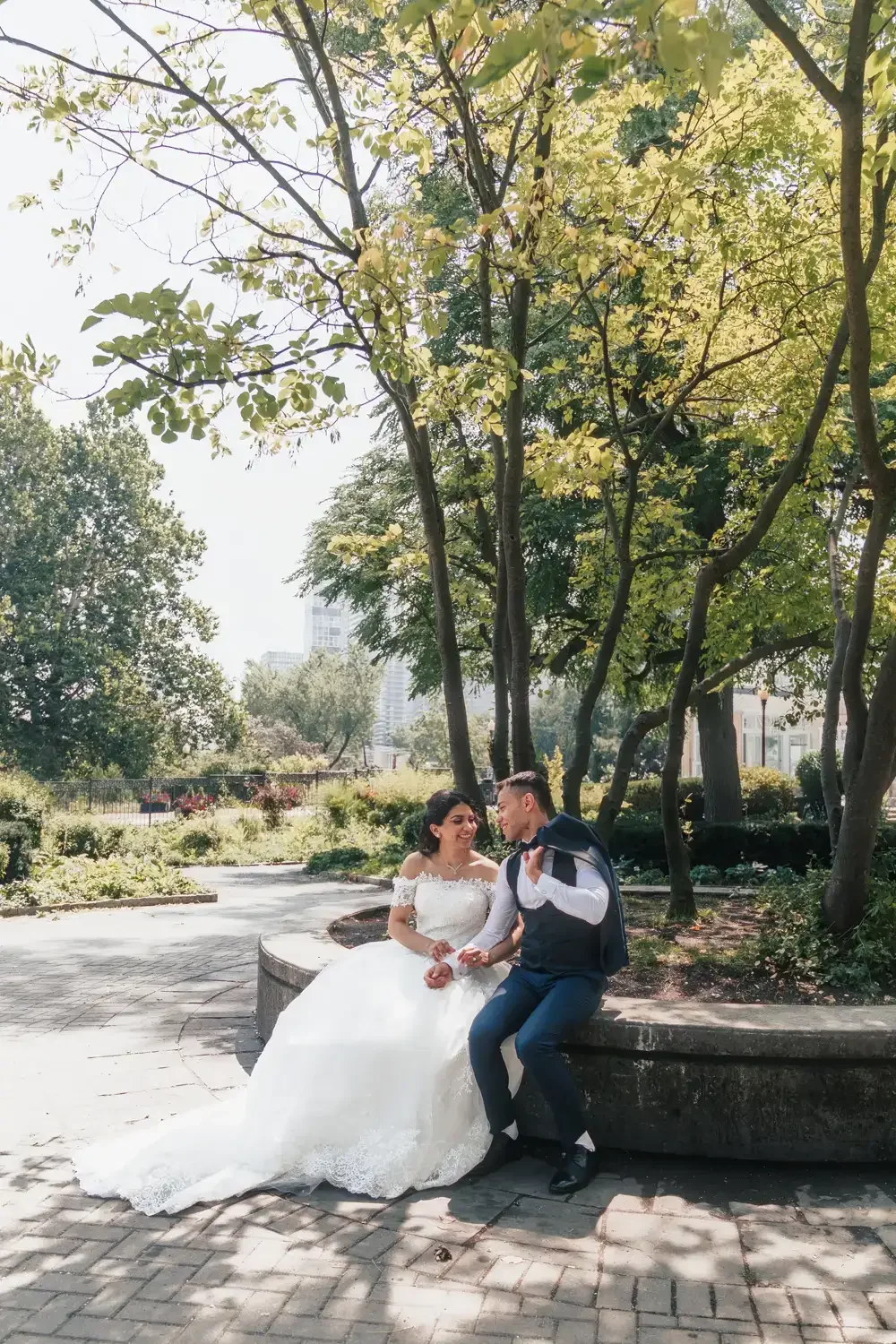 JOA09630pre-wedding-photoshoot-allen-gardens.webp