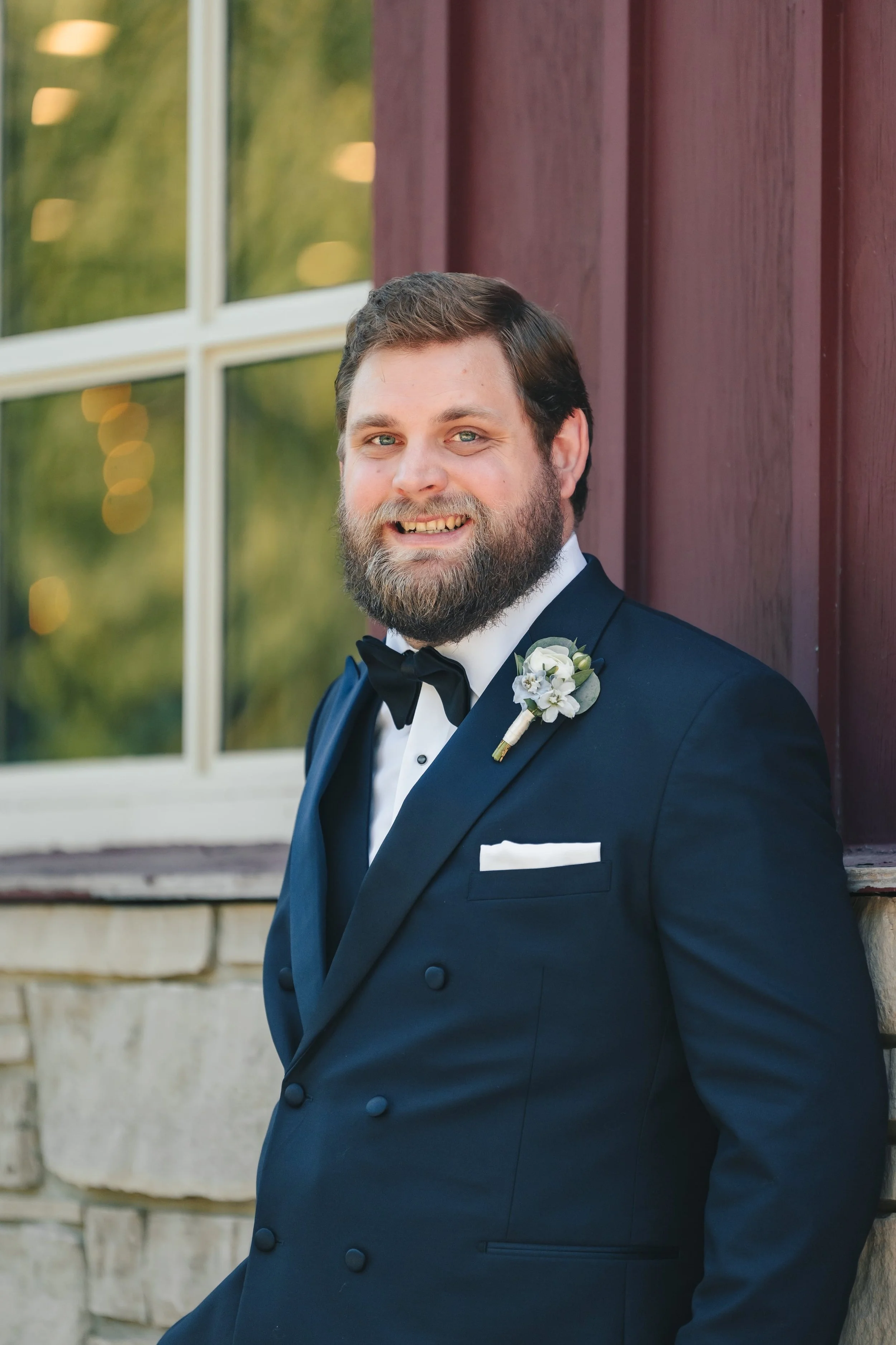 unionville-wedding-groom-portraits.jpg
