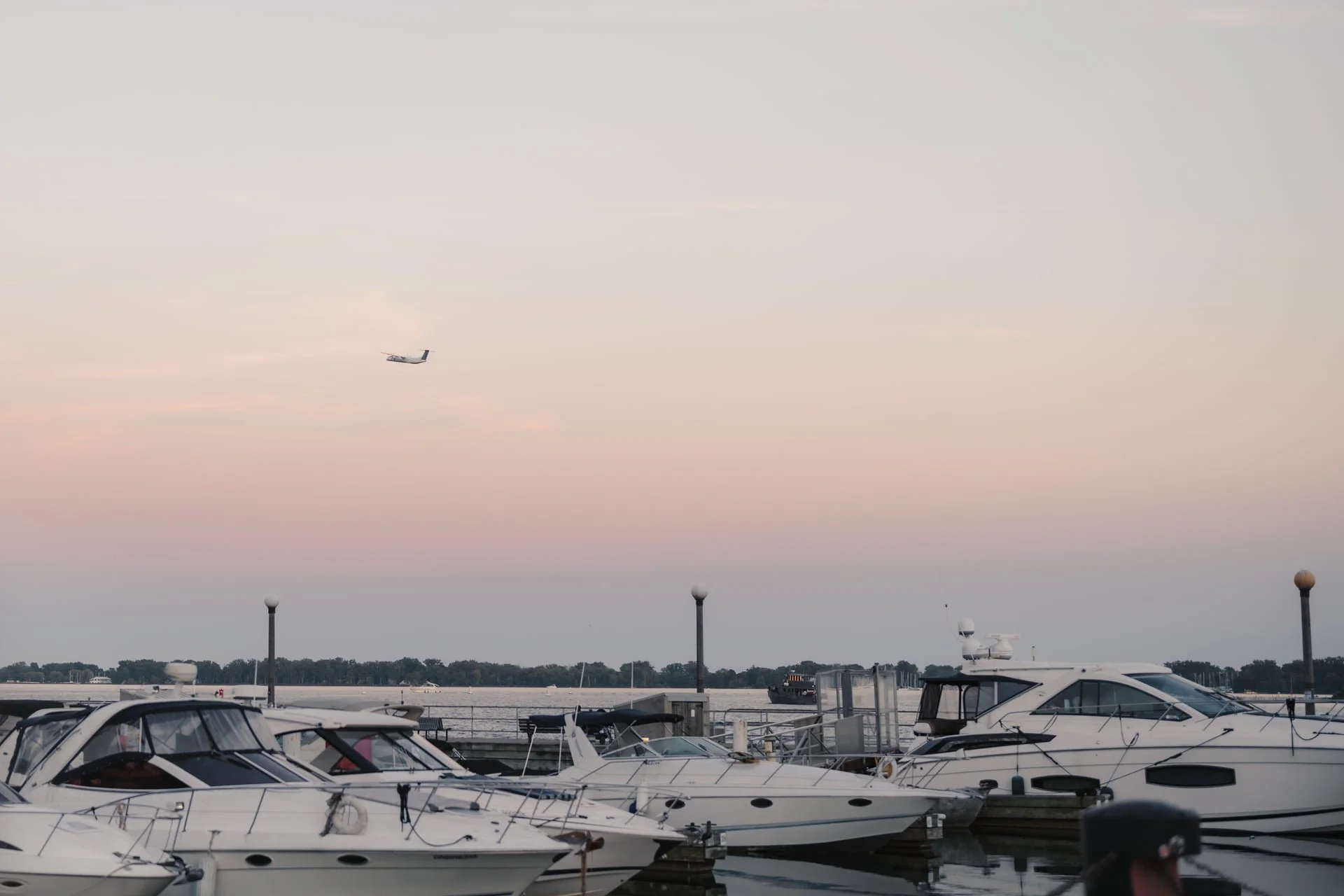 Toronto Waterfront Engagement Session (8).jpg