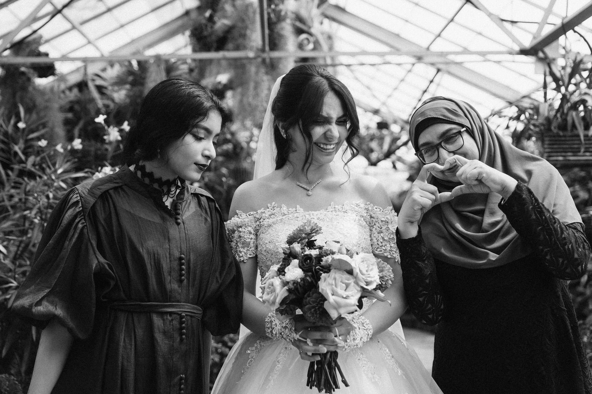 allan-gardens-conservatory-toronto-wedding-jo-anto-photography (9) - Copy.jpg