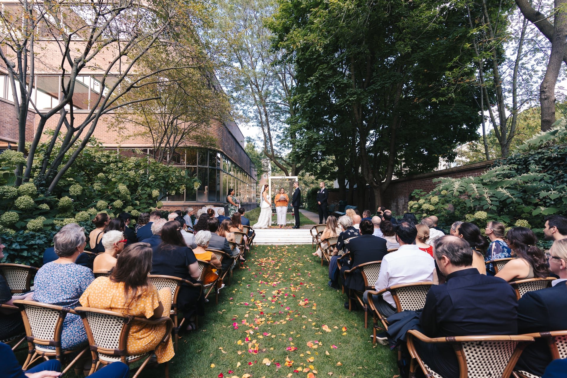 granite-brewery-toronto-intimate-wedding-jo-anto-photography-2.jpg