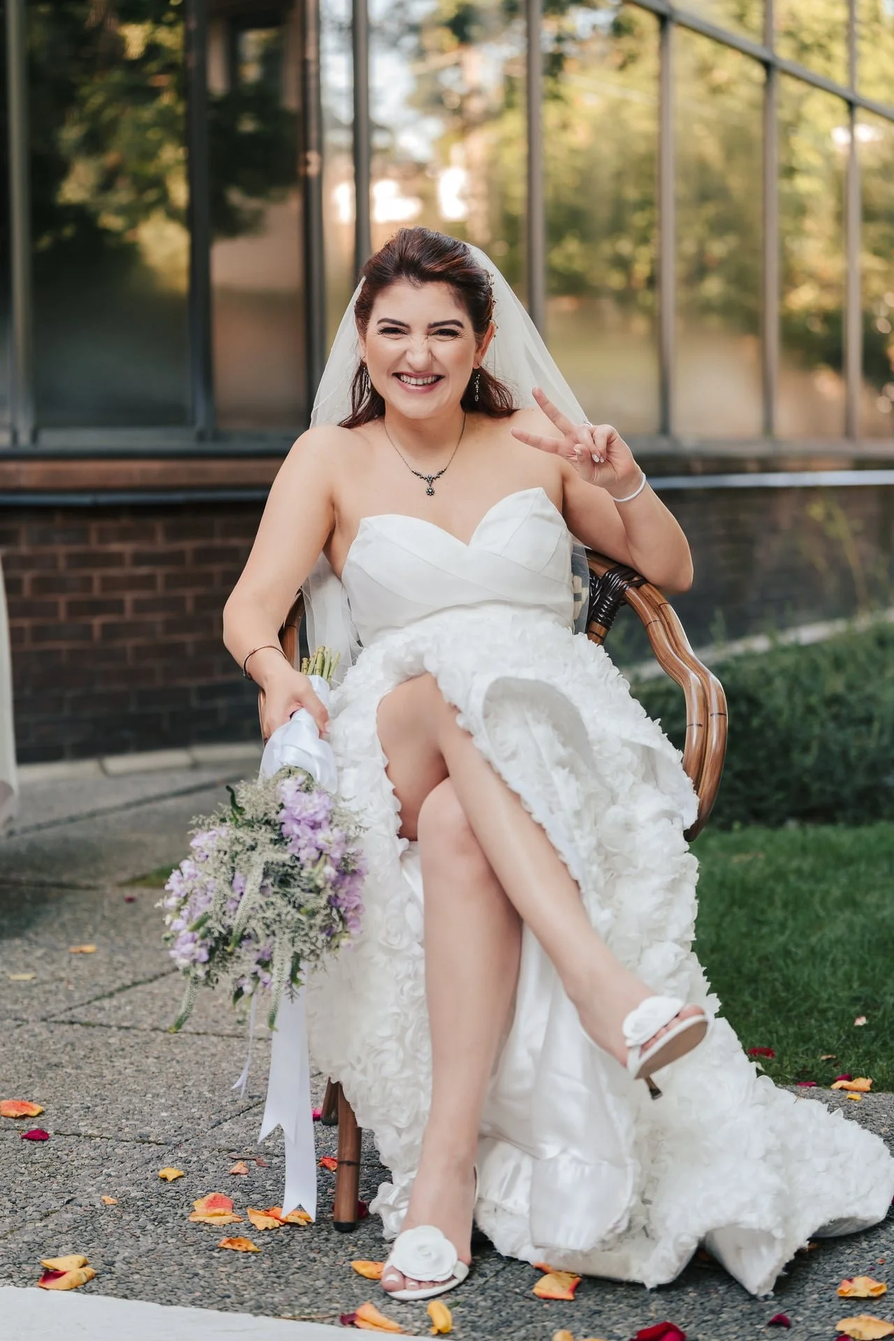 granite-brewery-toronto-intimate-wedding-jo-anto-photography-11.jpg