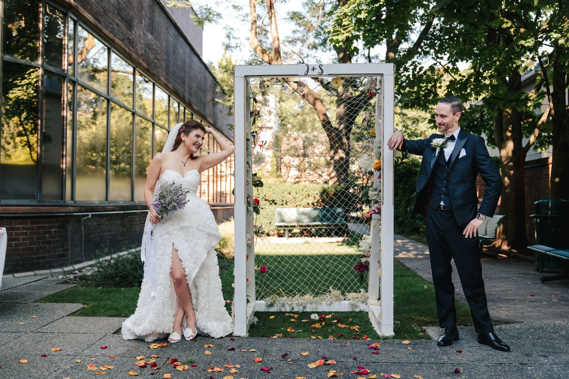 granite-brewery-toronto-intimate-wedding-jo-anto-photography-9.jpg