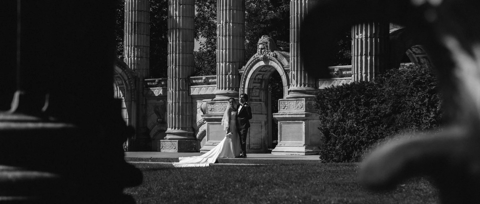 guild-park-wedding-photography-ruins-framed-columns-black-and-white.jpg