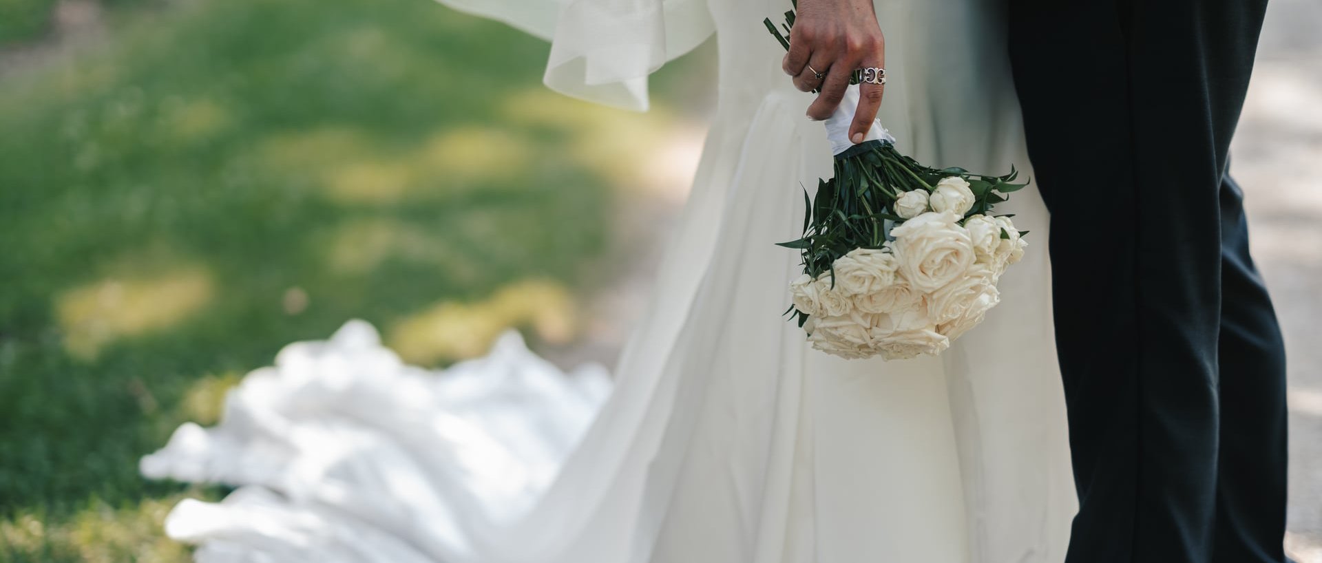 guild-park-wedding-toronto-gown-train-bouquet-detail.jpg