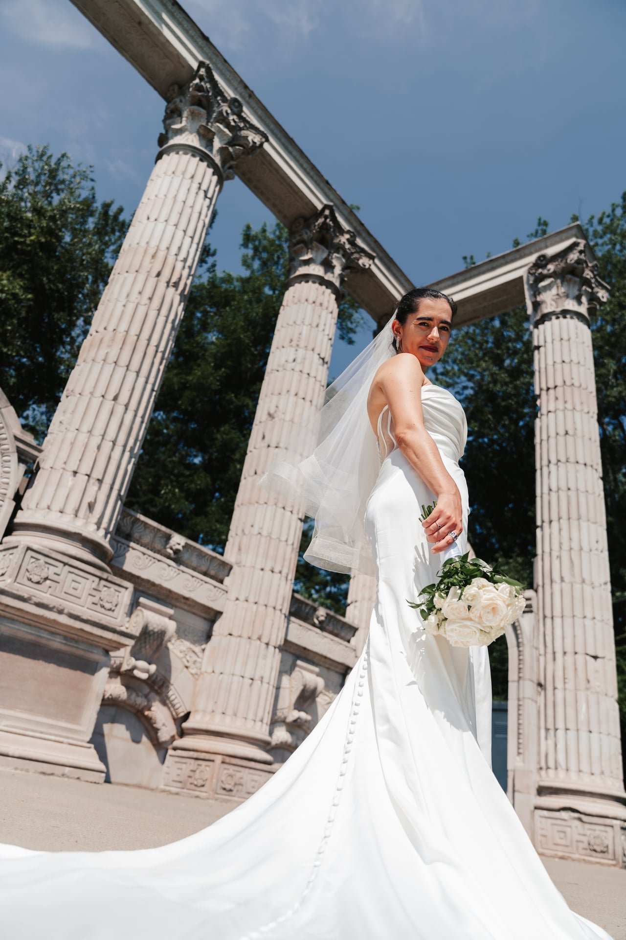guild-park-wedding-toronto-bride-greek-theatre-columns.jpg
