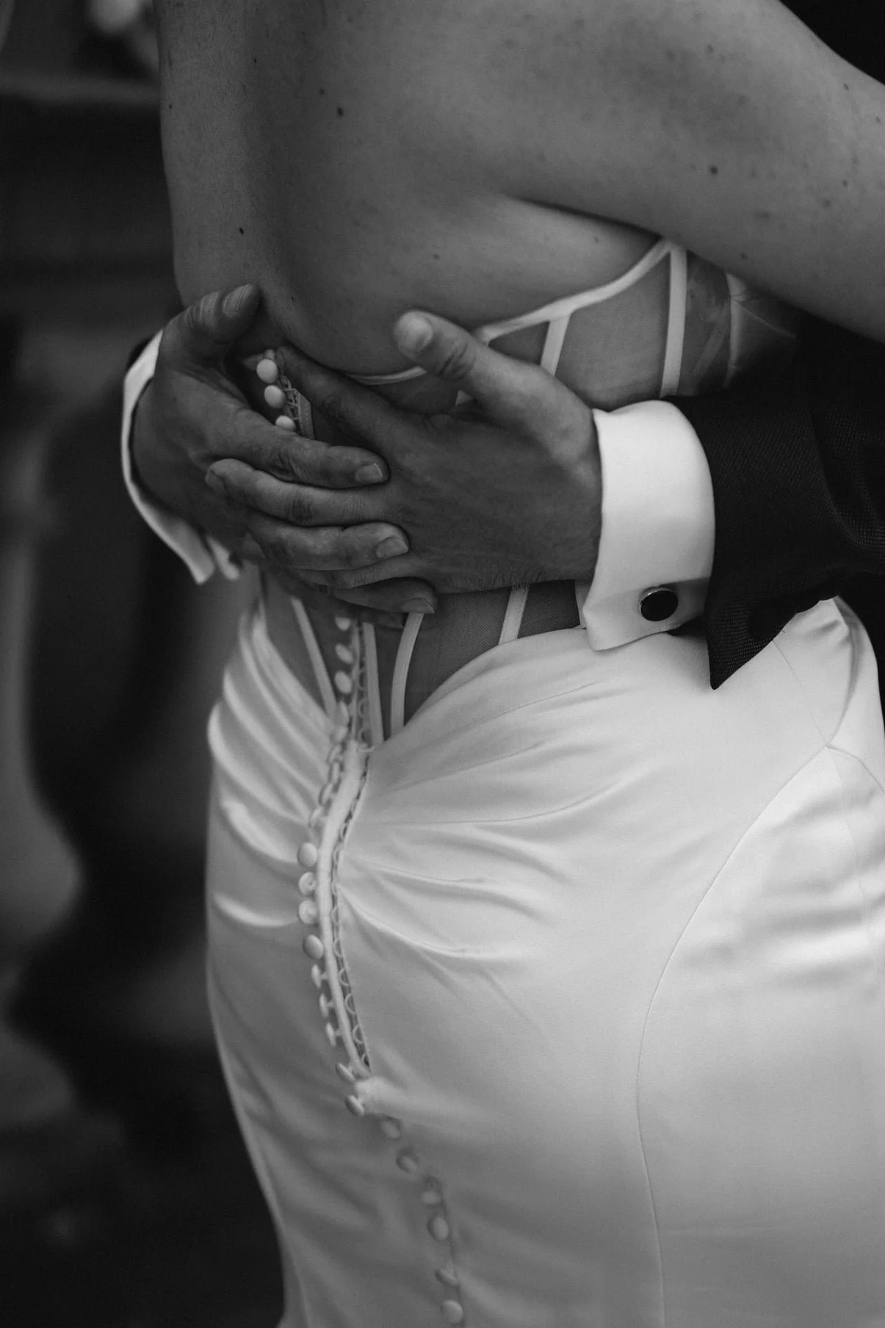 guild-park-wedding-photography-gown-back-buttons-detail.jpg
