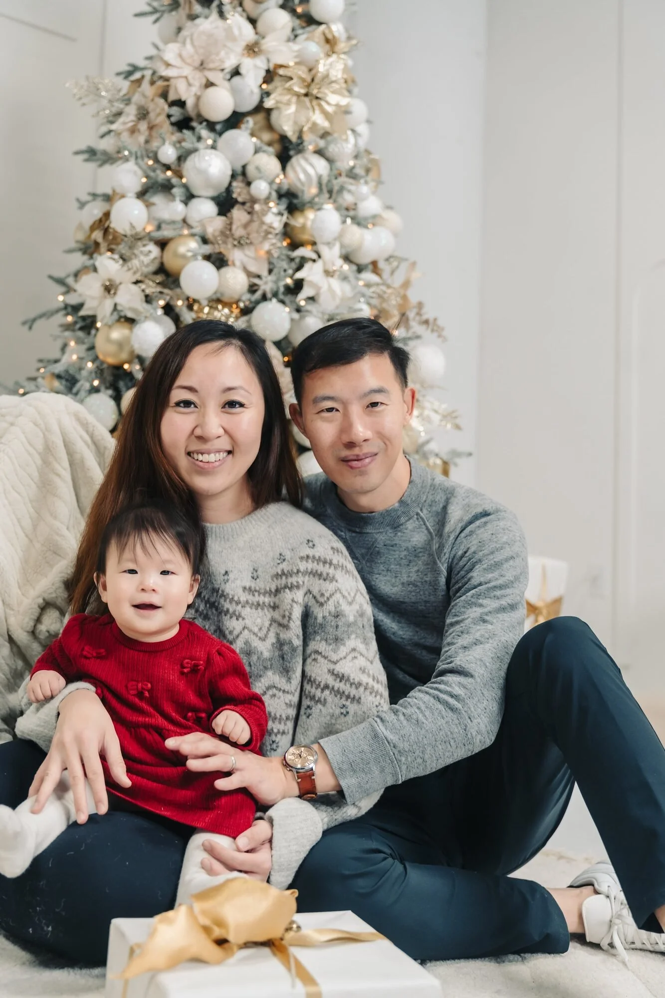 family-of-three-christmas-mini-session-toronto-icon-studio-space.jpg