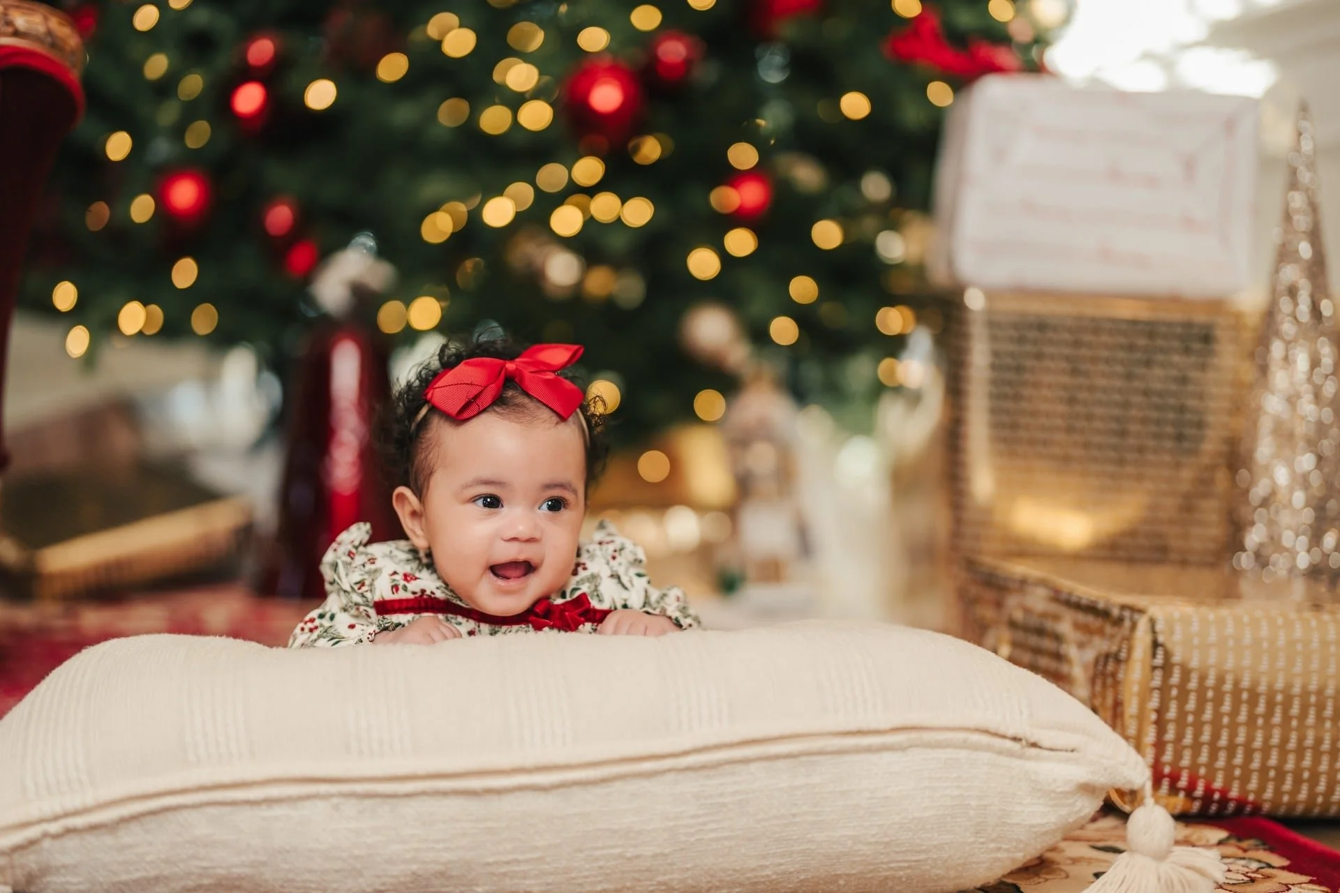 christmas-mini-session-brampton-baby-girl.jpg
