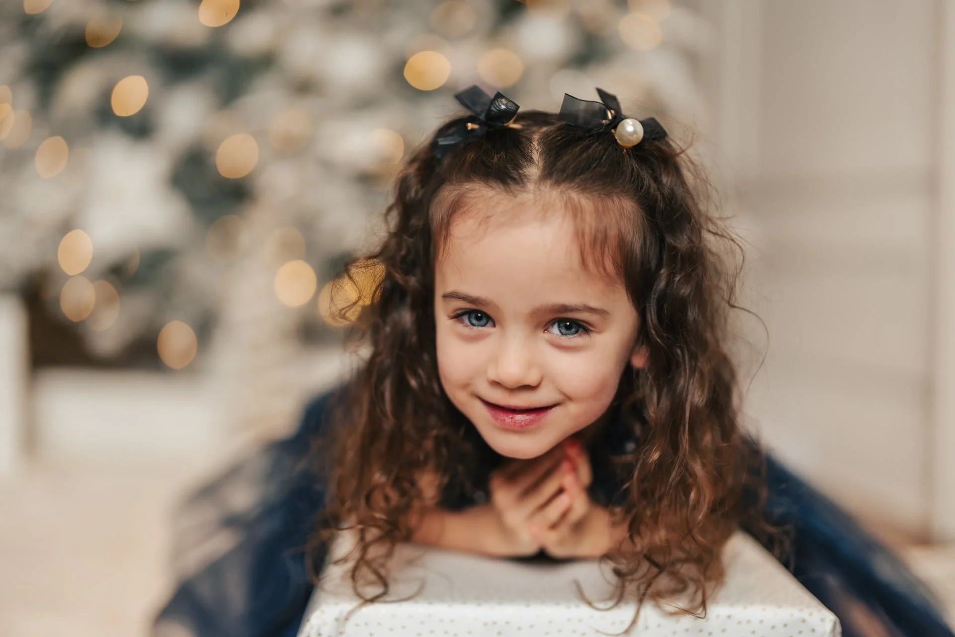 christmas-mini-session-ruby-manor-child-portrait.jpg