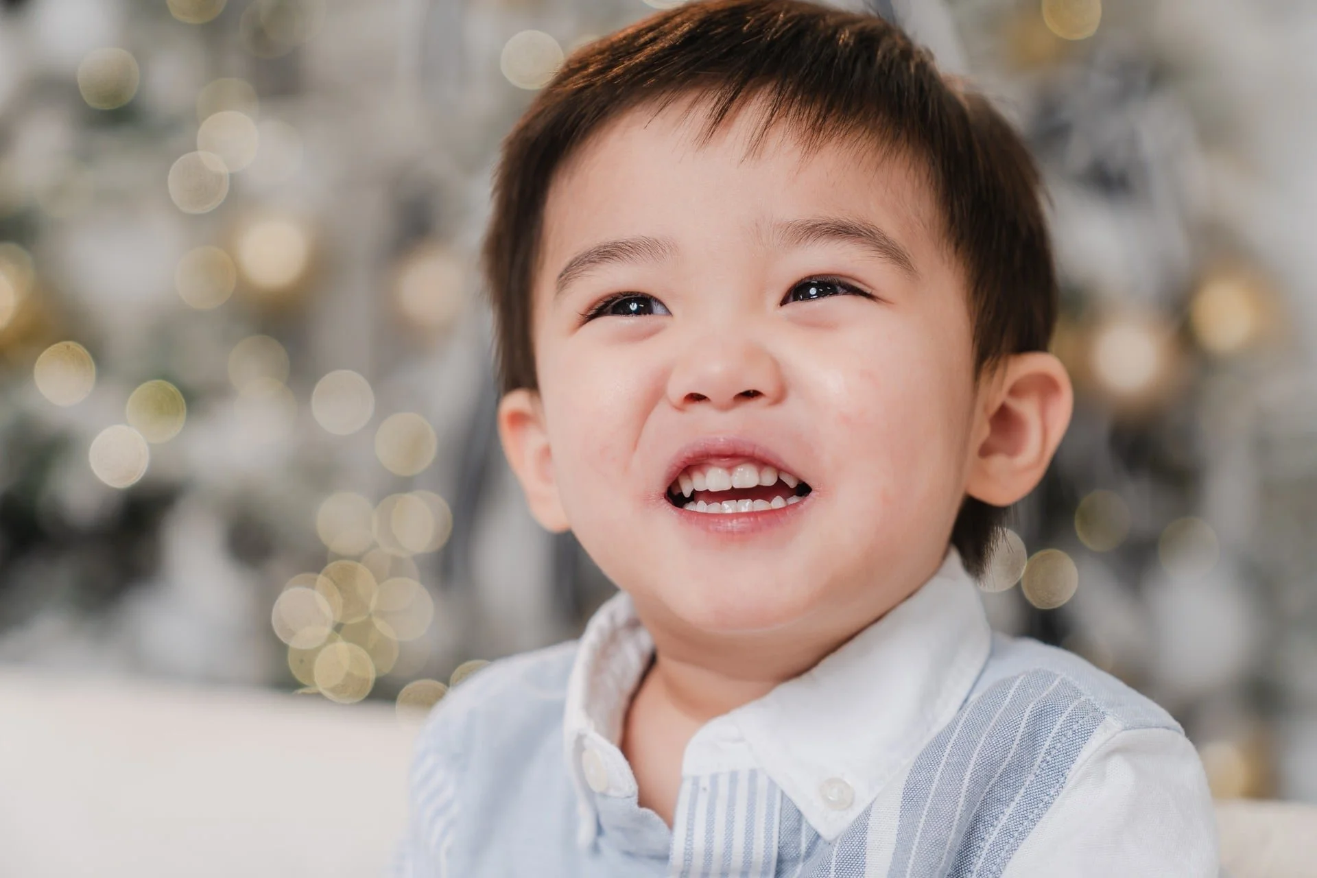 Toddler's first Christmas mini session in a Toronto studio