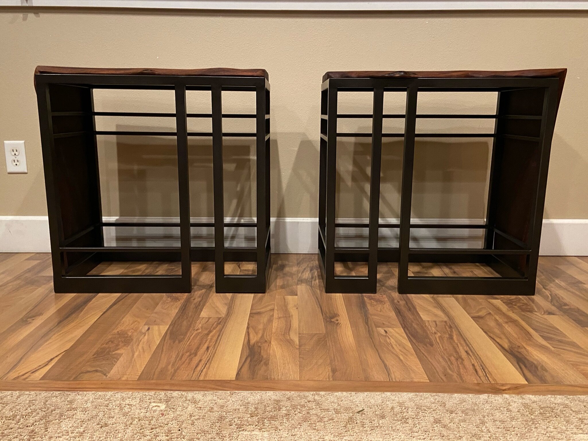mirrored-flow end tables