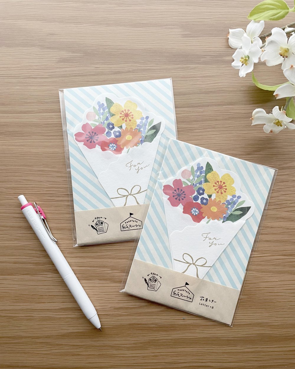 Die-Cut Petite Flower Bouquet - Letter Paper - Colorful Flowers