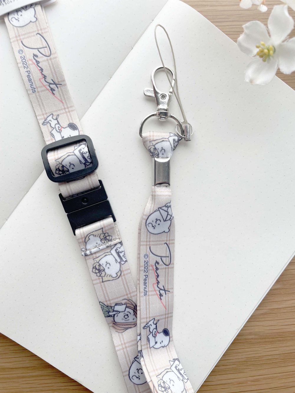 Snoopy Lanyard - Snoopy and Friends Plaid — La Petite Cute Shop