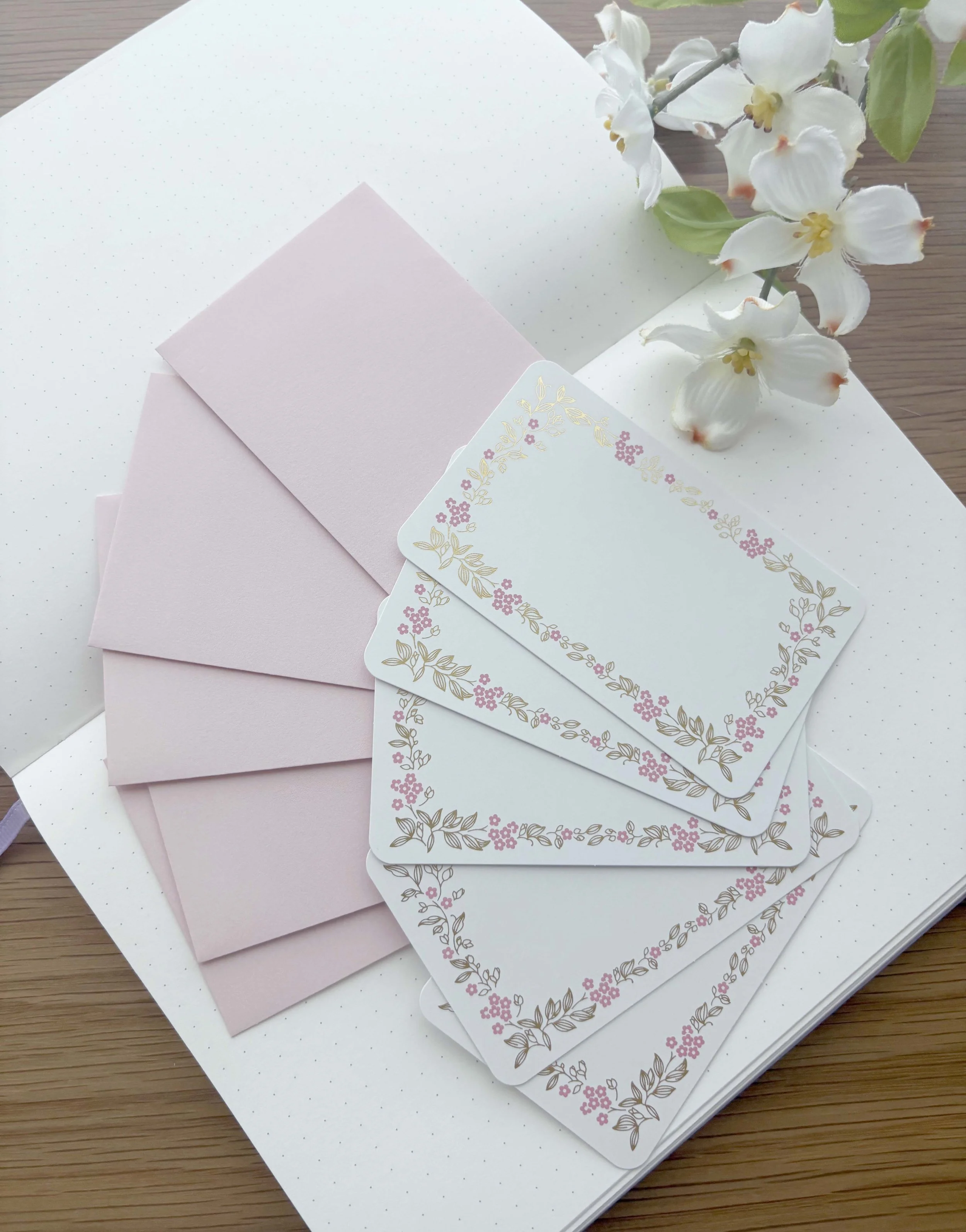 New Message Cards with Envelopes - Petite Pink Flowers - Gold Foil
