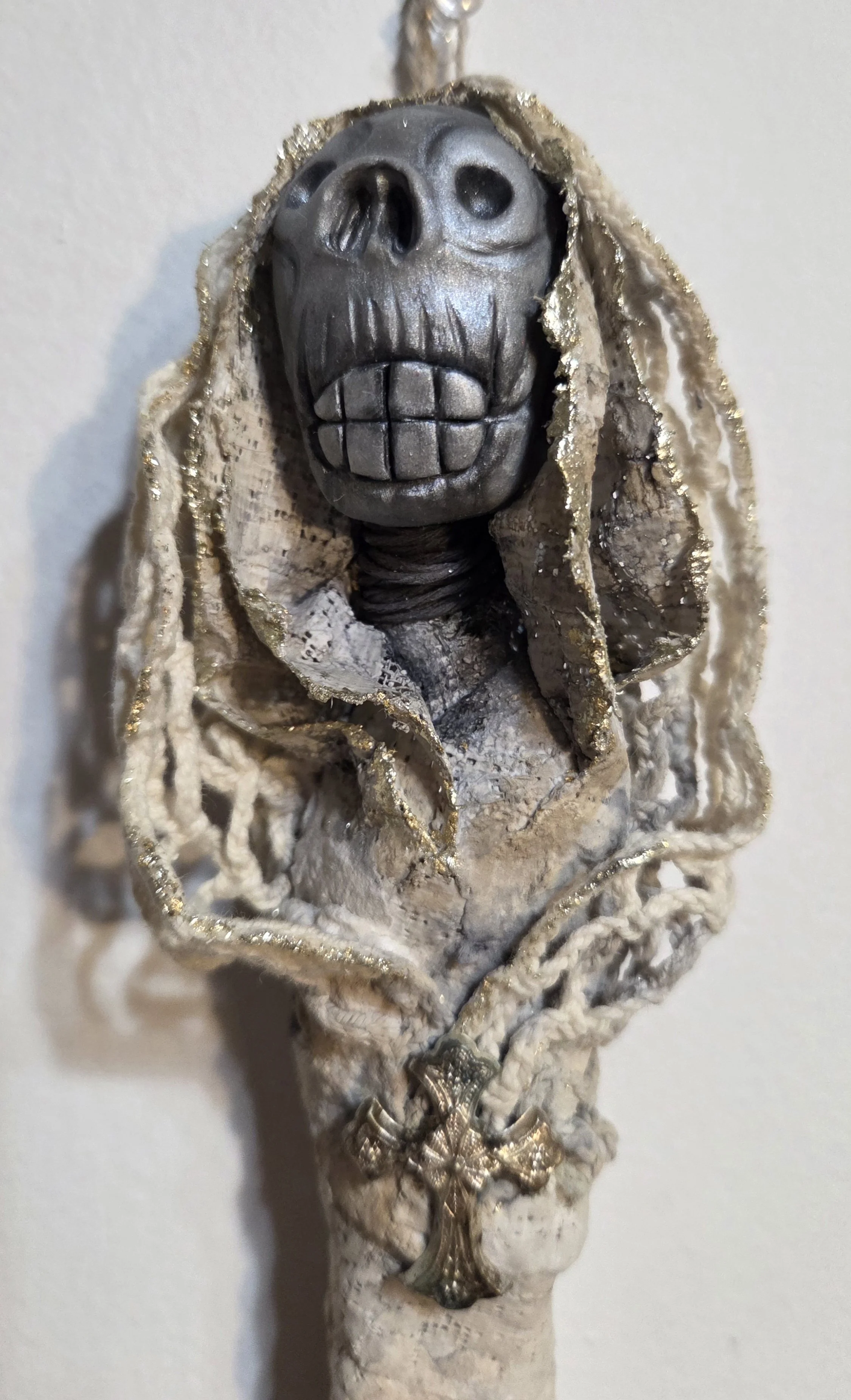 “Chrysalides” Burial Dolls
Polymer clay, plaster, paper pulp, casket hardware, & acrylic
10” tall
$55 ea.
(Detail)
Email oddmoddworks@gmail.com for Shipping Inquiries