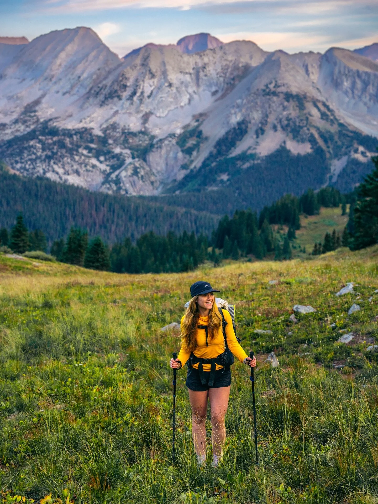 Mini Guide to Backpacking Colorado’s Four Pass Loop 🏕️
The Four Pass Loop had been on my bucket list since moving to Colorado. Located in the Maroon Bells–Snowmass Wilderness, this 28-mile loop takes you over four mountain passes above