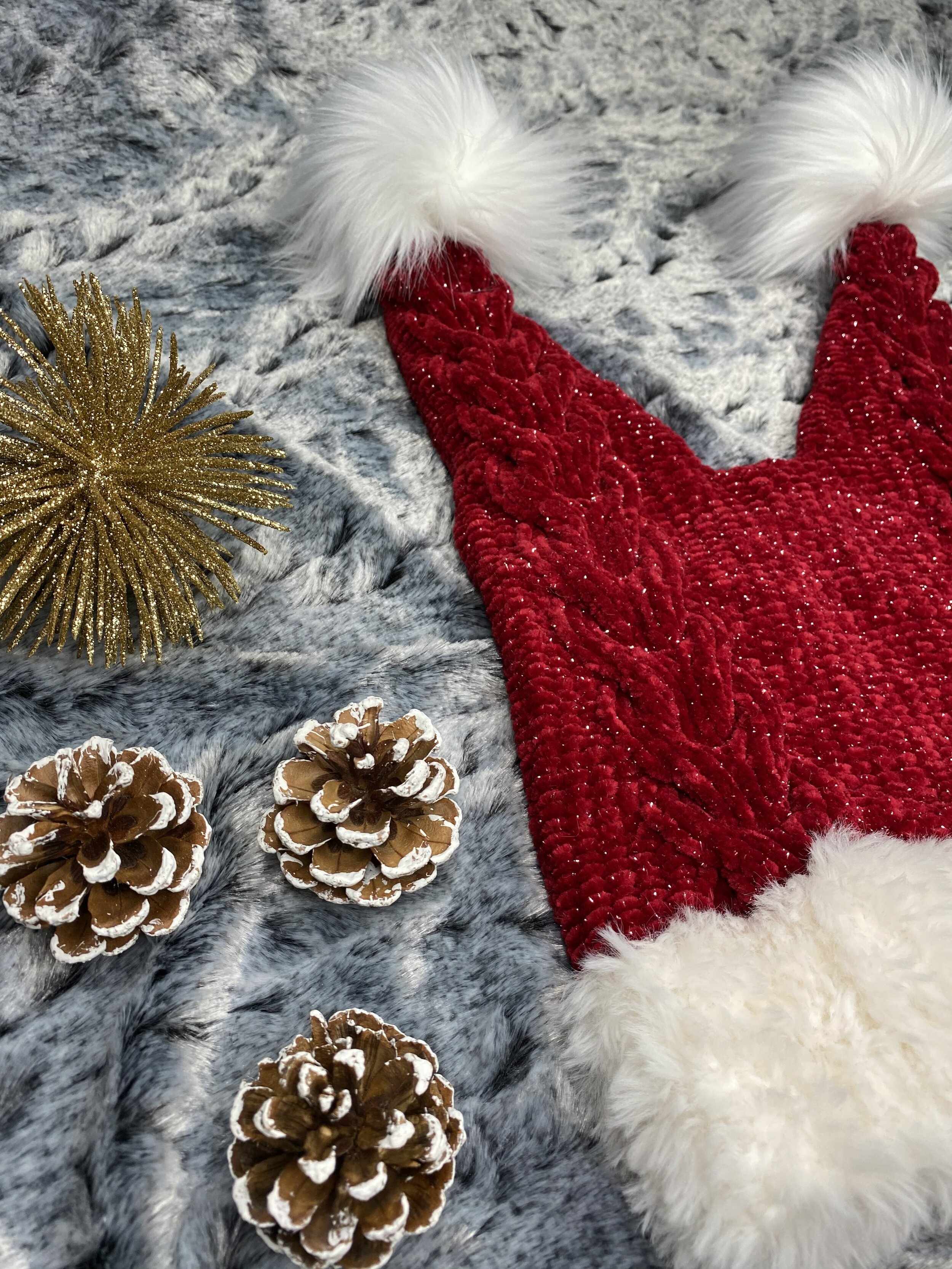 Wrapped in Red Hat Pattern pdf Finished