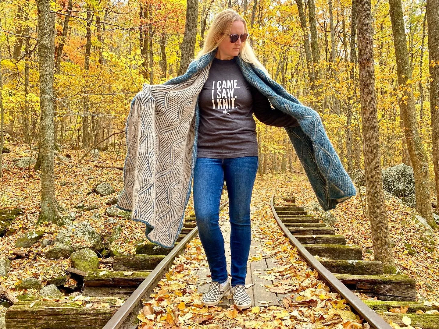 Blue Ridge Wrap pattern will be released very soon! Members of 𝑻𝒉𝒆 𝑲𝒏𝒊𝒕𝒕𝒊𝒏𝒈 𝑹𝒐𝒄𝒌𝒔𝒕𝒂𝒓 𝑨𝒄𝒂𝒅𝒆𝒎𝒚 get this pattern free AND the full project tutorials to help walk through the pattern every step of the way!

Yarn: @blueskyfibers 