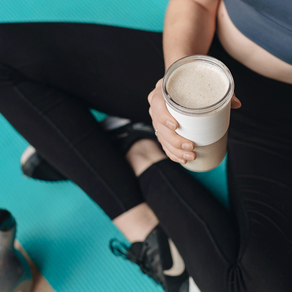 Vanilla-gut-friendly-shake-during-workout.gif