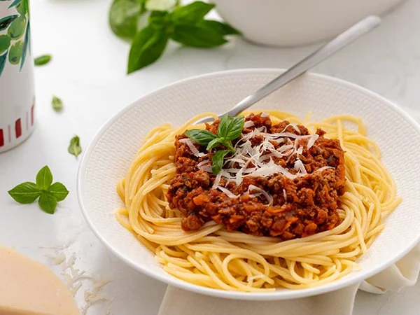 A bowl of kiwi fruit which area grea food to beat constipation