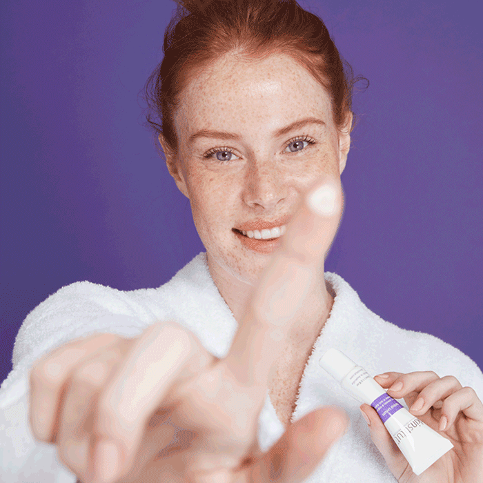 institut+Retinol+Serum+and+model.gif