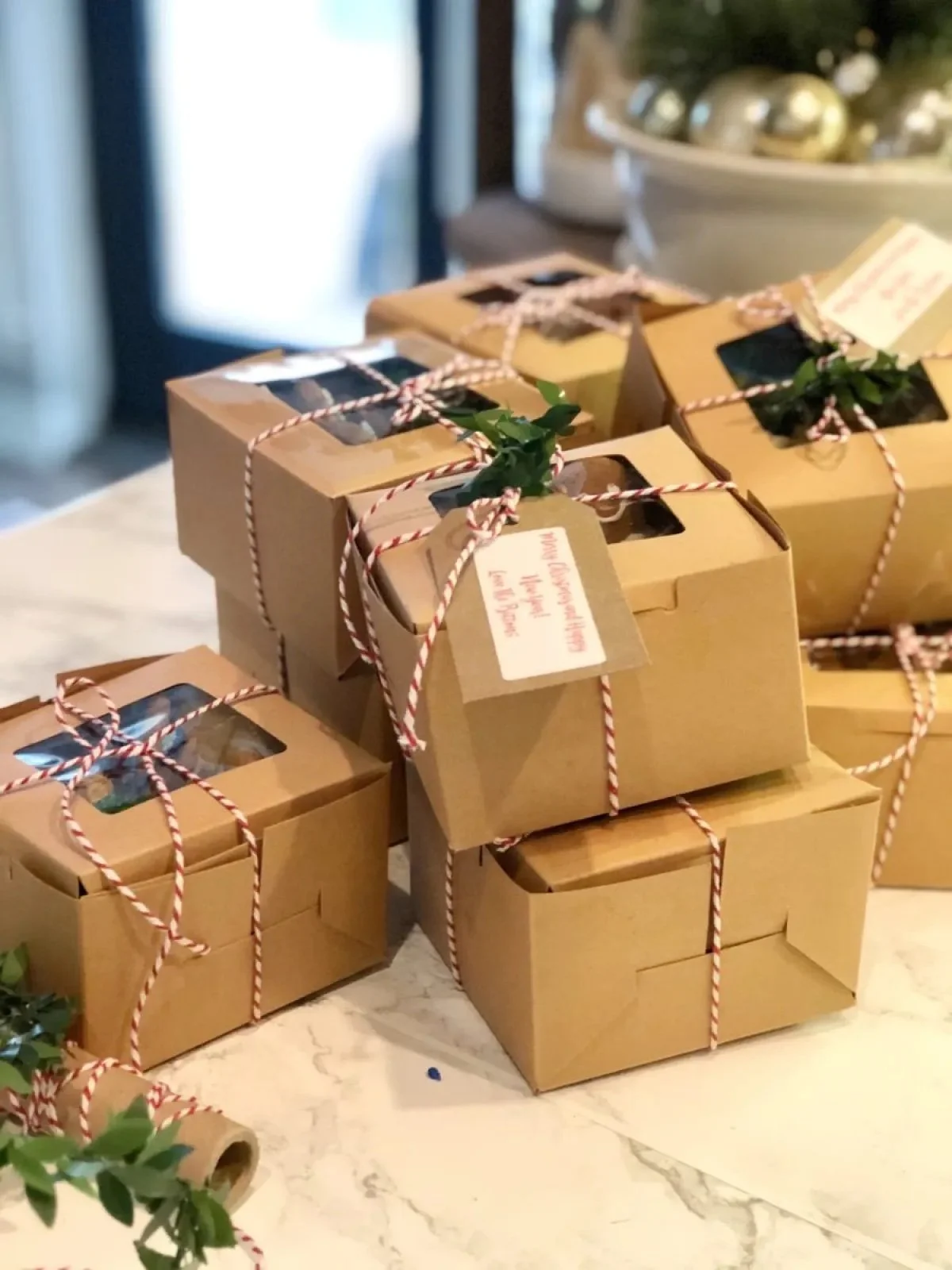 Assorted Cookie & Brownie Box (18 pieces)