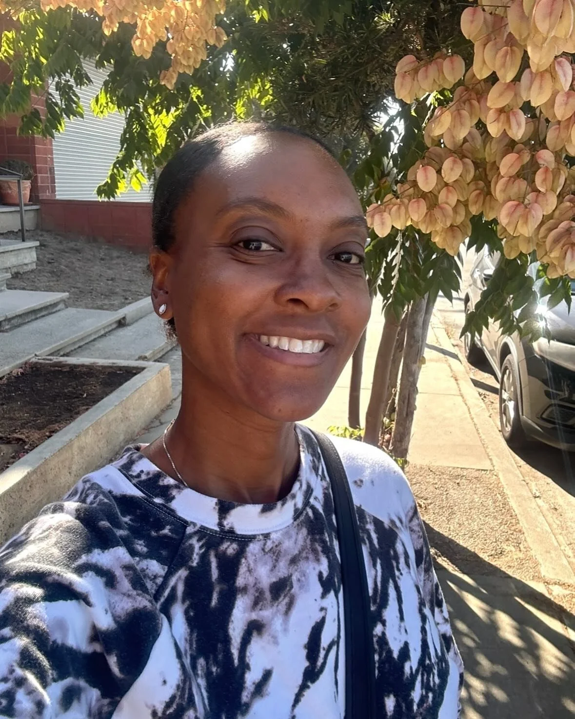 What anchors you most when you need it? When looking for pockets of wellness and joy this month faith, family, community, and my passion for healing was on heavy rotation:

1. What I thought November would look like✨
2. What it really looked like 😬
