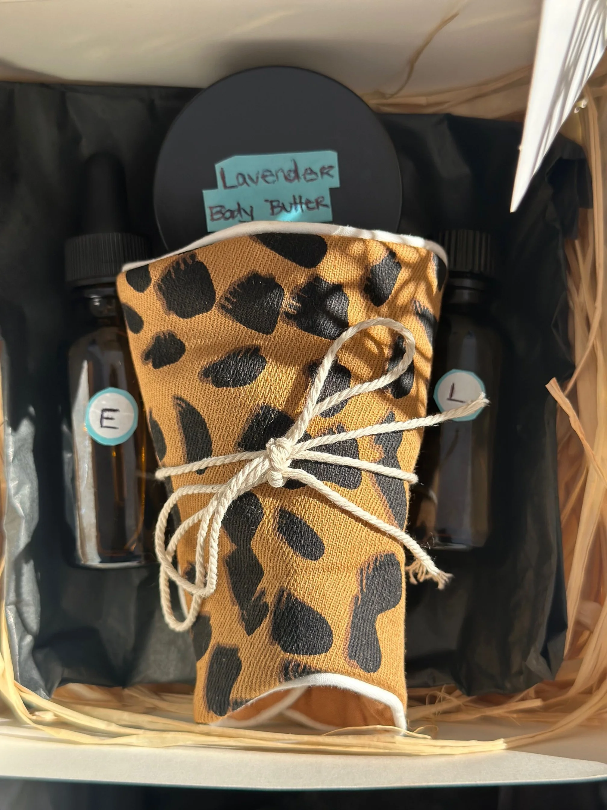 holiday gift box 1.jpg
